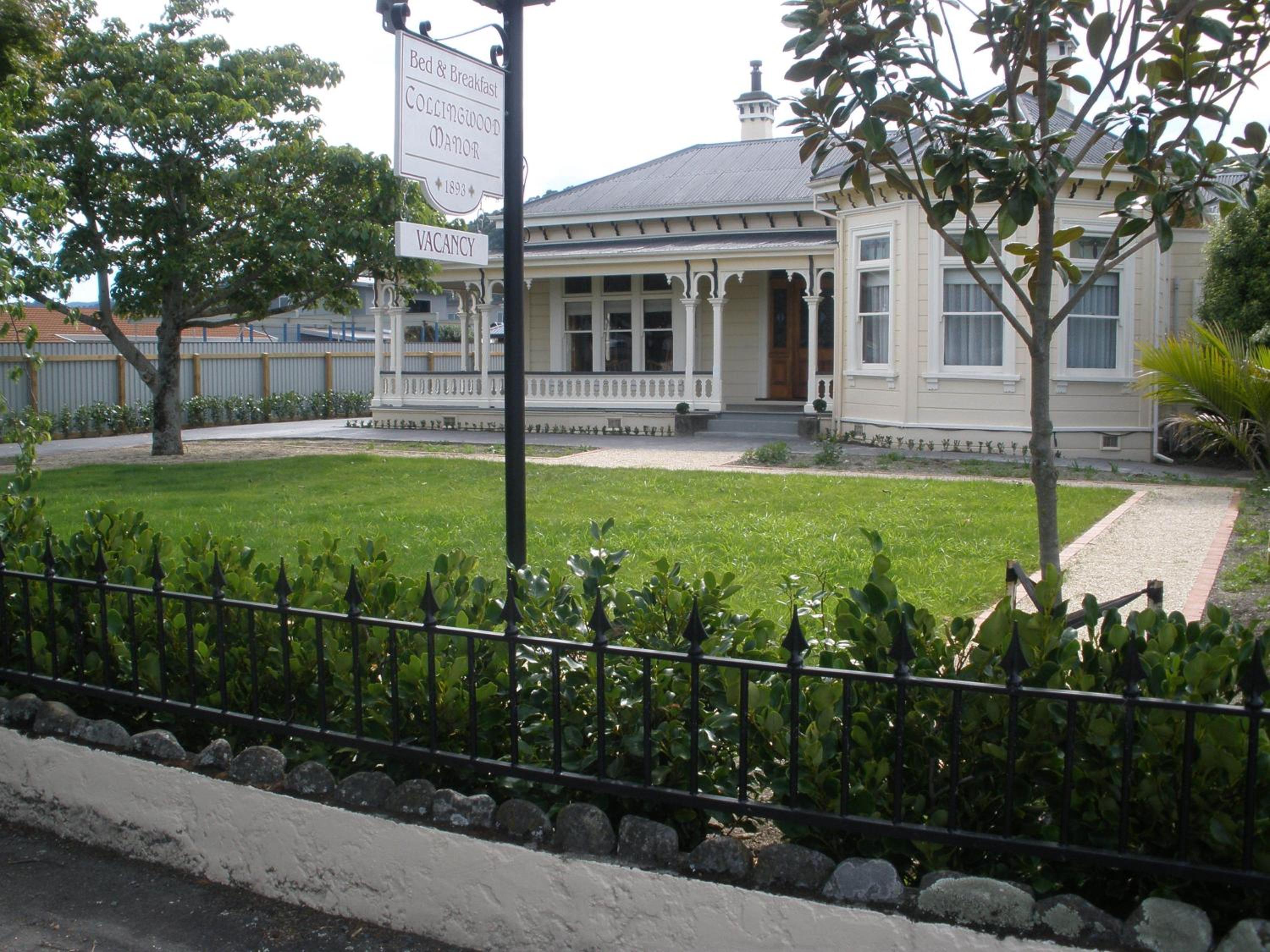 Photo 12