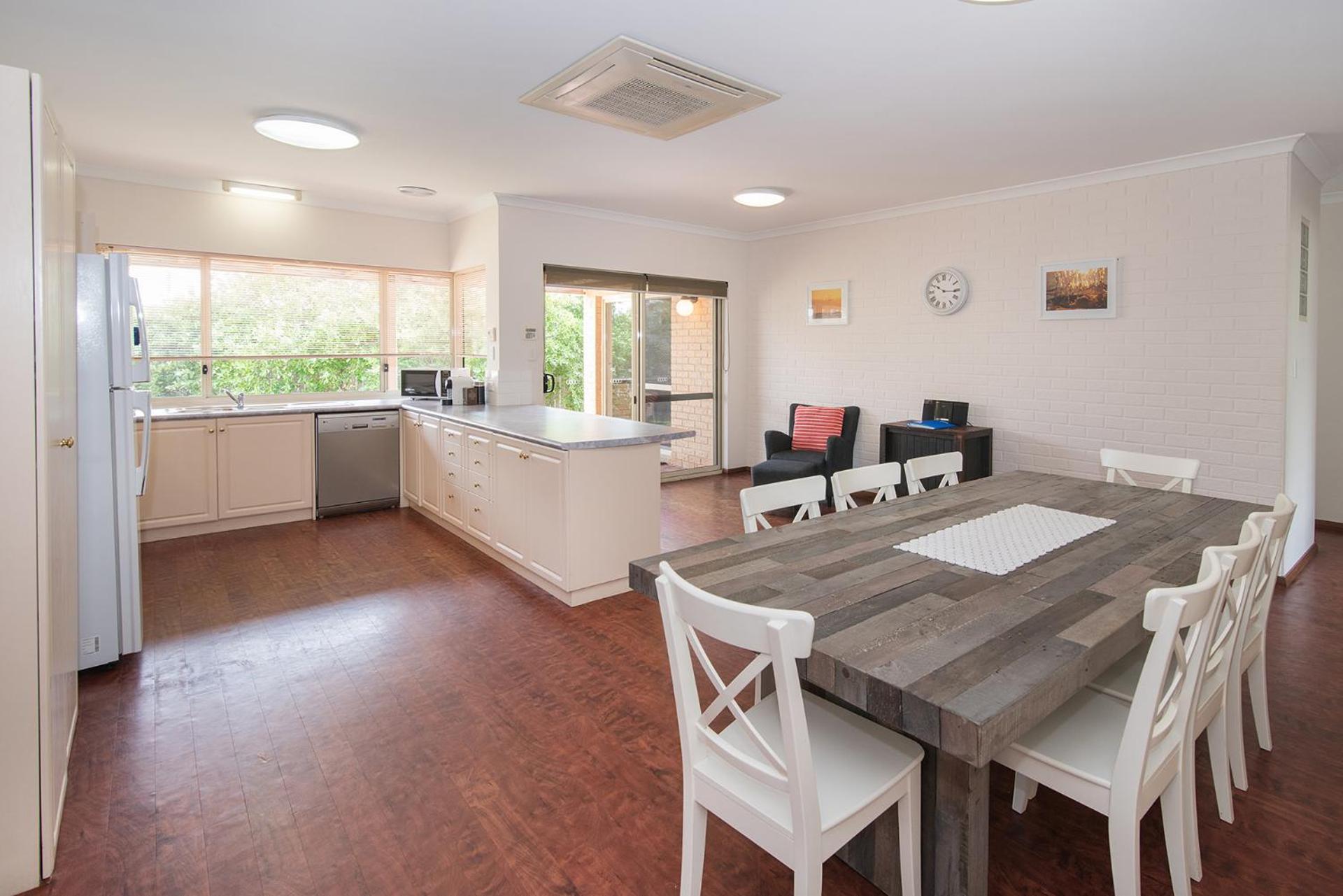 Bella Beach House Prevelly 50m from the beach