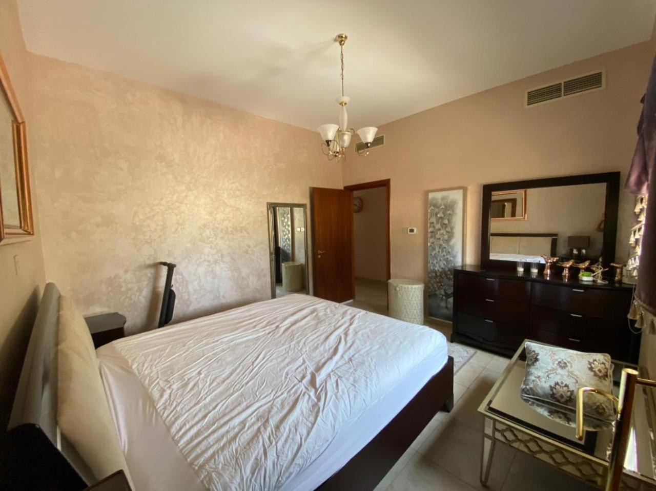 Spacious Villa Al Hamra Village with gulf and Golfcourseview with weekly and monthly stay offers