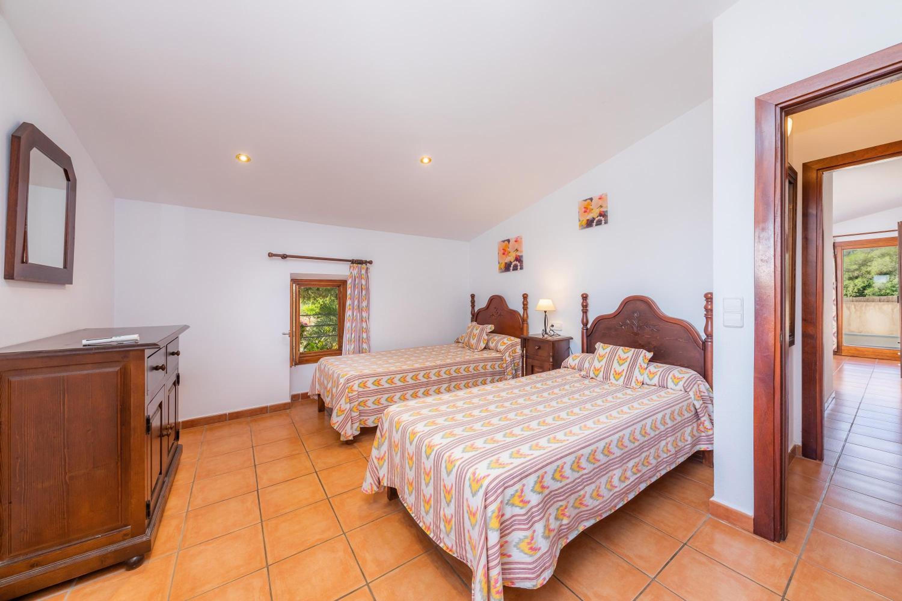 Ses Angoixes en Santanyi — hotel room