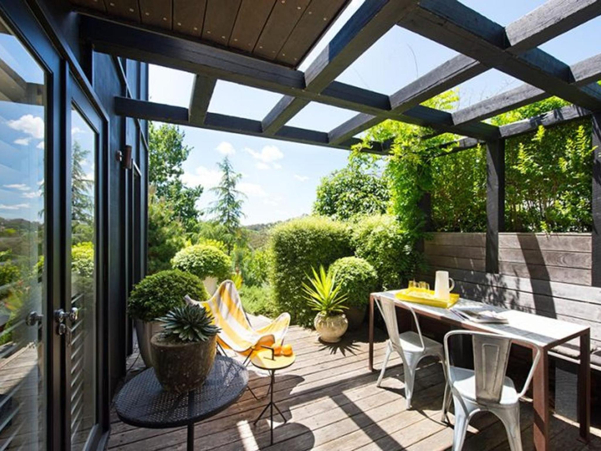 Harts Lane Stag & Millies -stylish, pet friendly and views