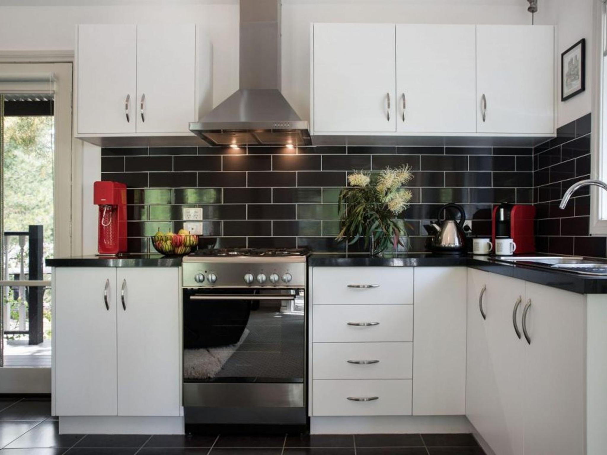 Cottage 4A - sweet retreat with spa in Daylesford