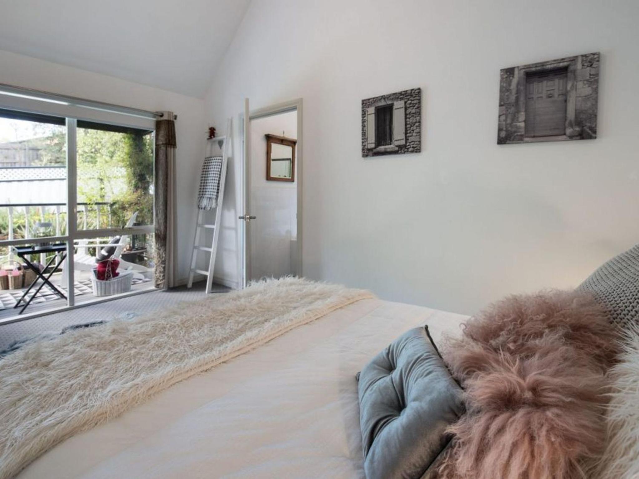 Cottage 4A - sweet retreat with spa in Daylesford