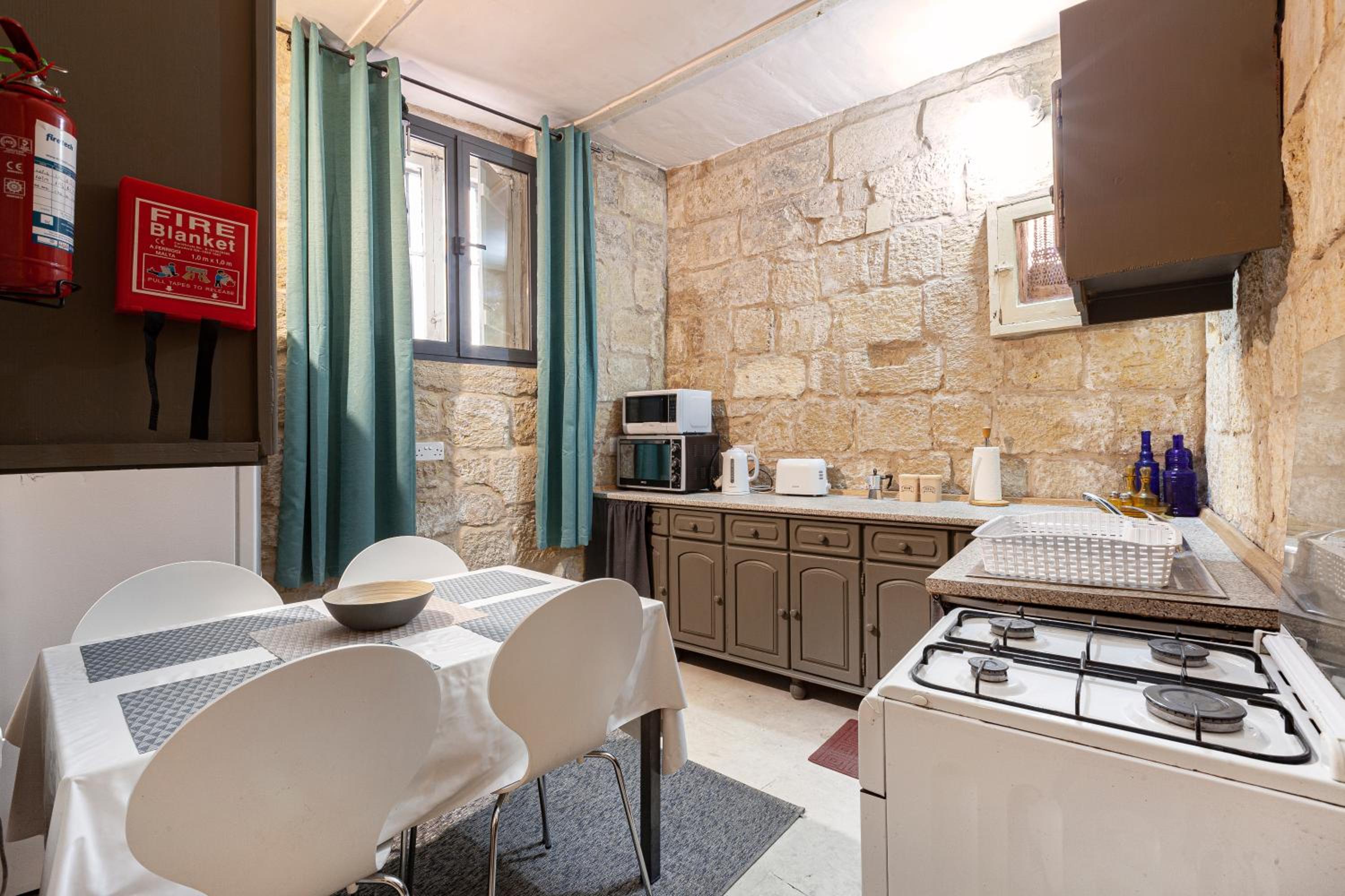 BRG34 - Historical Vittoriosa Townhouse view 4