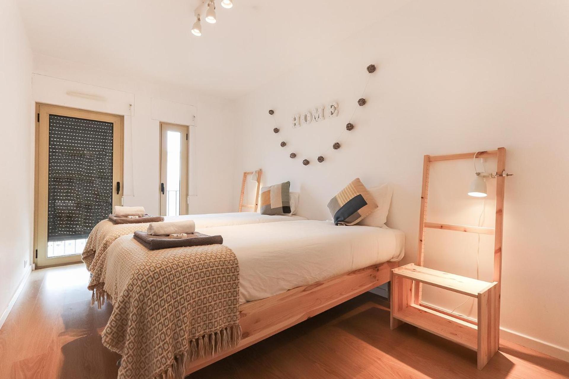 Modern & Bright Avenidas Novas by Homing photo 3
