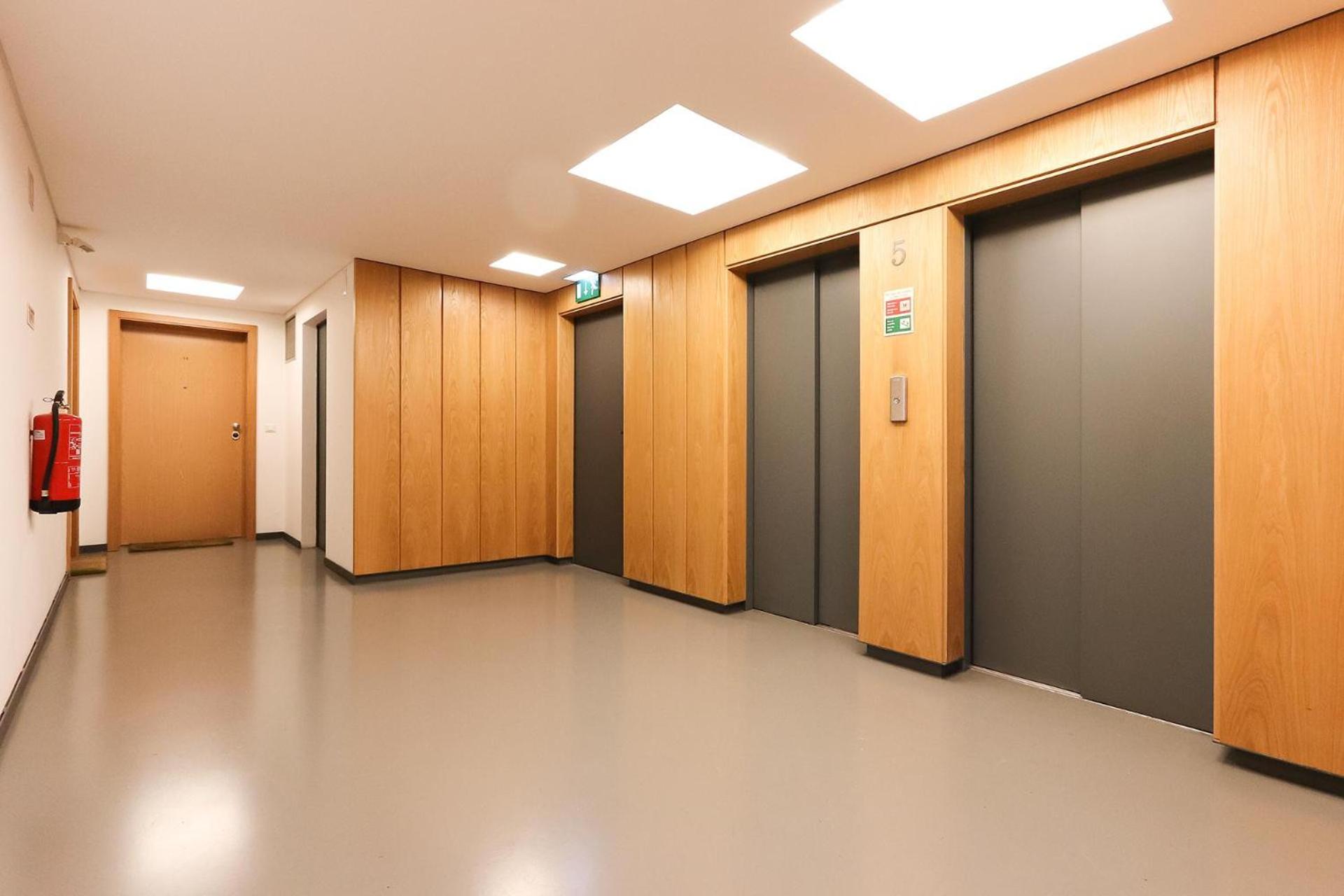 Modern & Bright Avenidas Novas by Homing