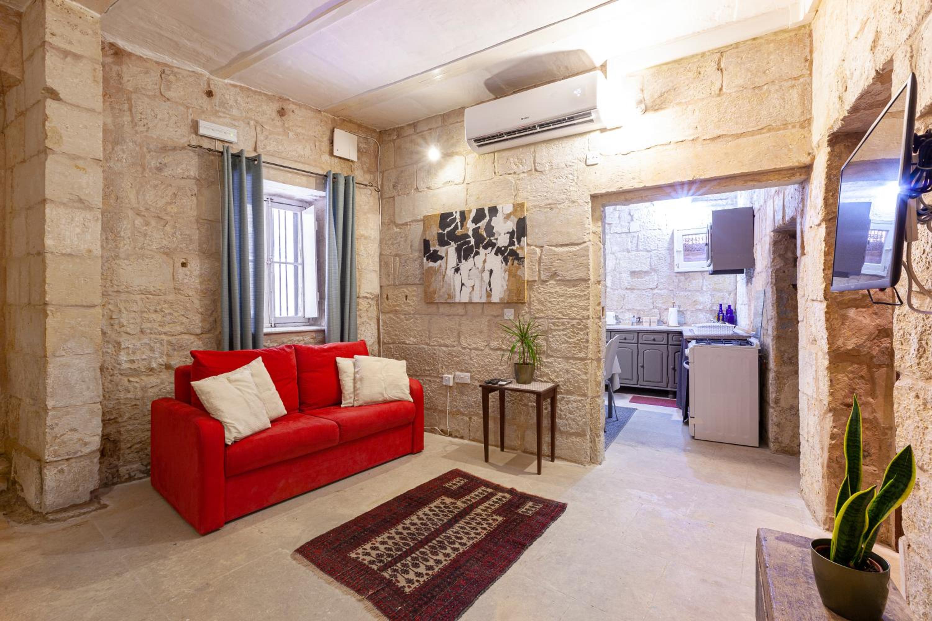 BRG34 - Historical Vittoriosa Townhouse view 2