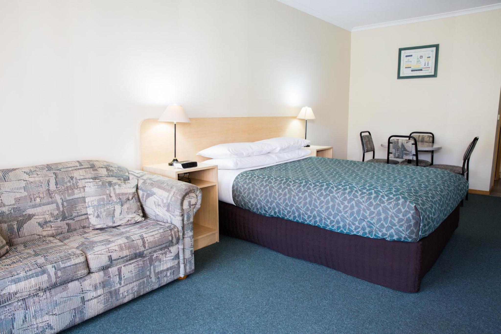 Arthur Phillip Motor Inn