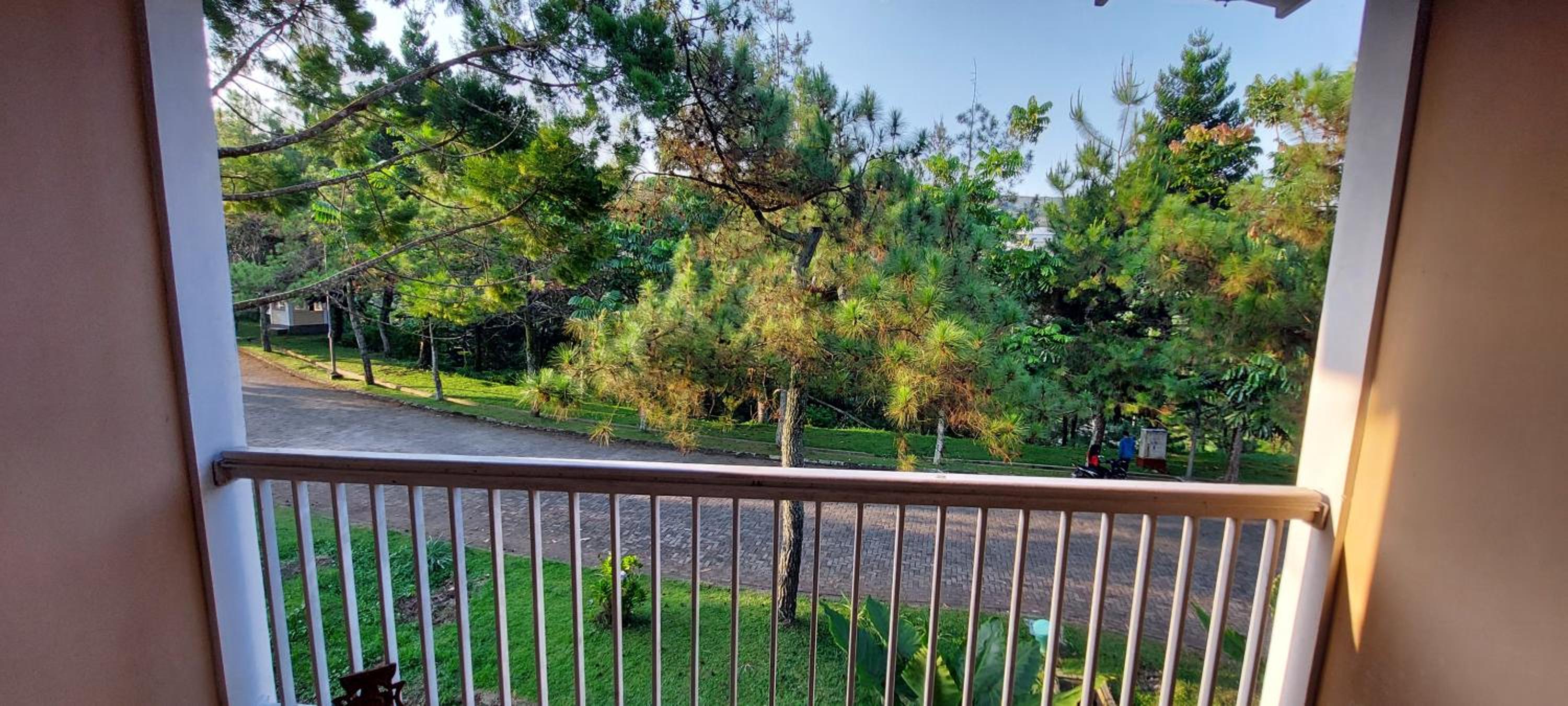 Villa Dalia Puncak Nb4-01 view 5