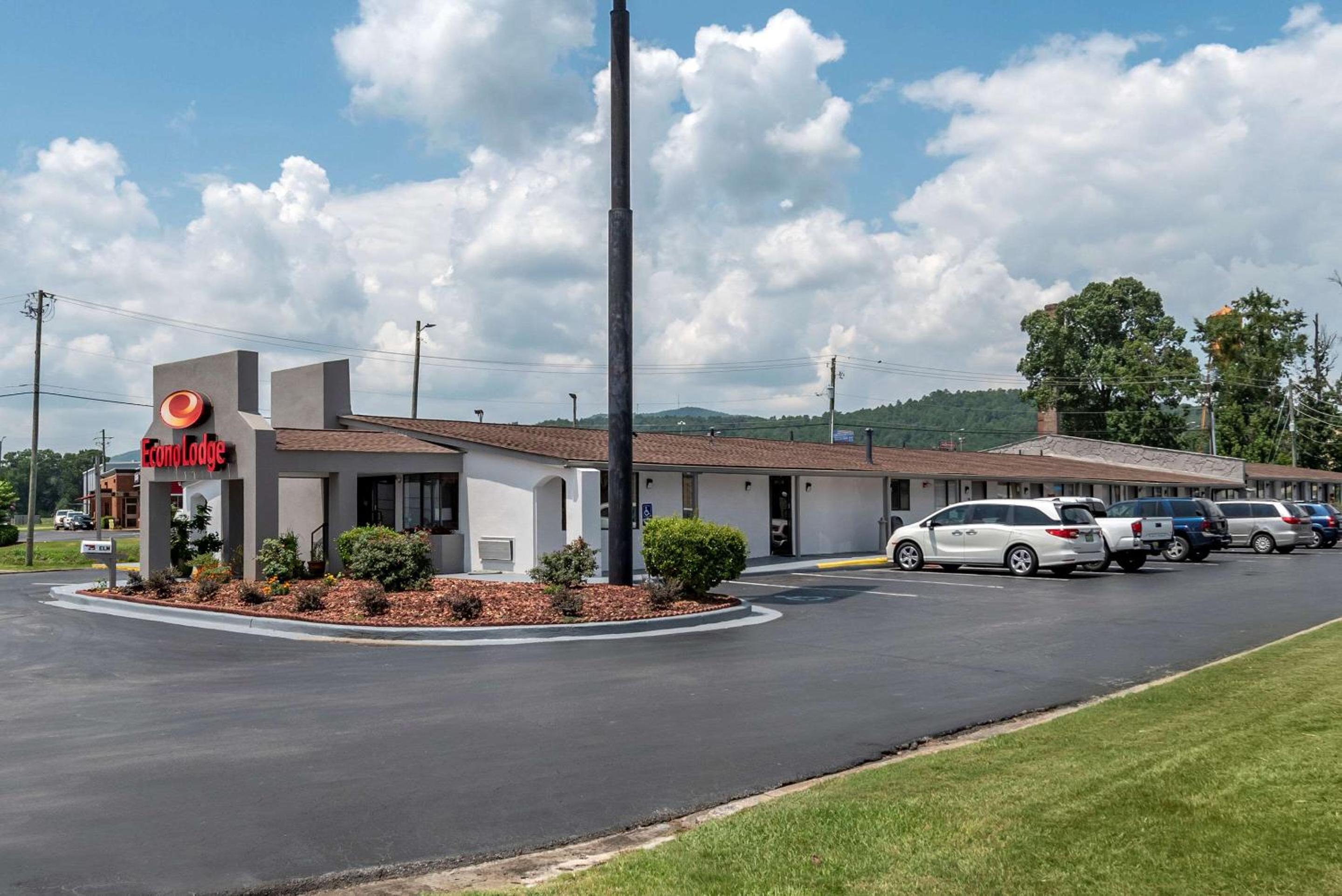 Econo Lodge Oxford near Choccolocco Park view 5
