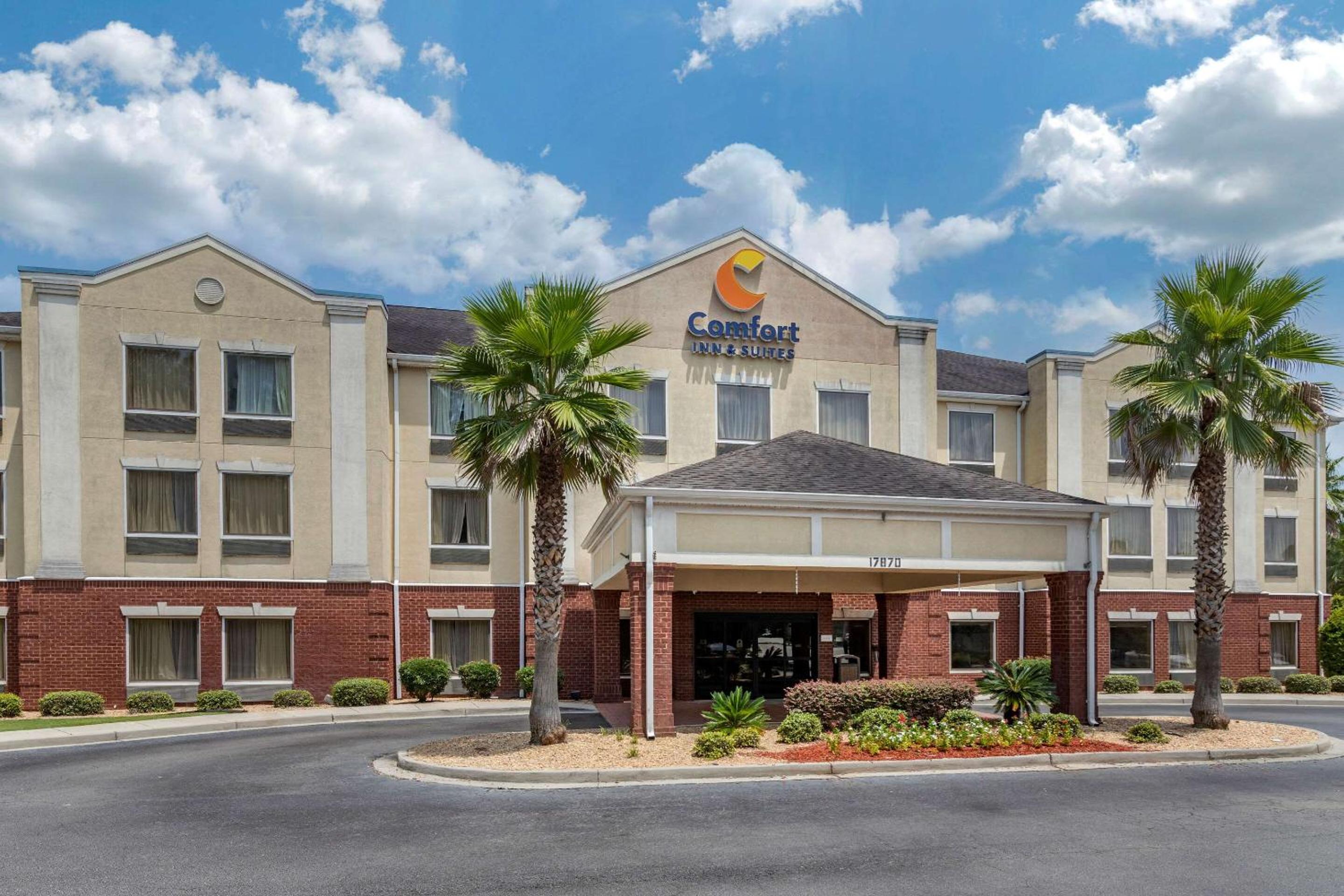 Statesboro Vacations - Comfort Inn  Suites Statesboro - University Area - Property Image 1