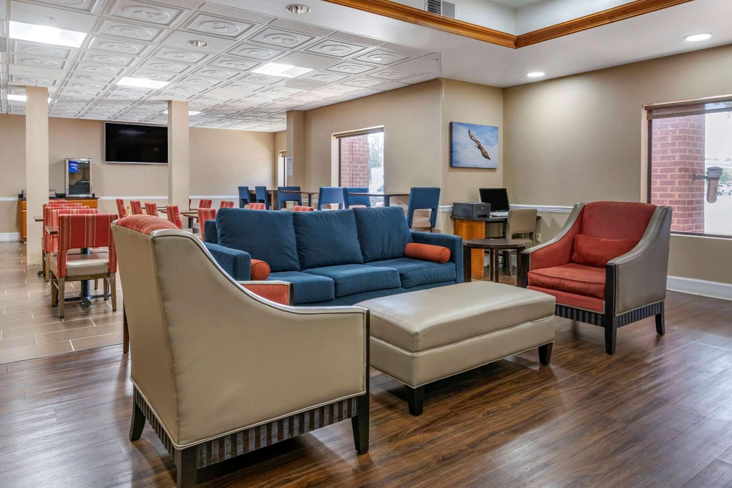 Comfort Inn & Suites Statesboro - University Area view 3