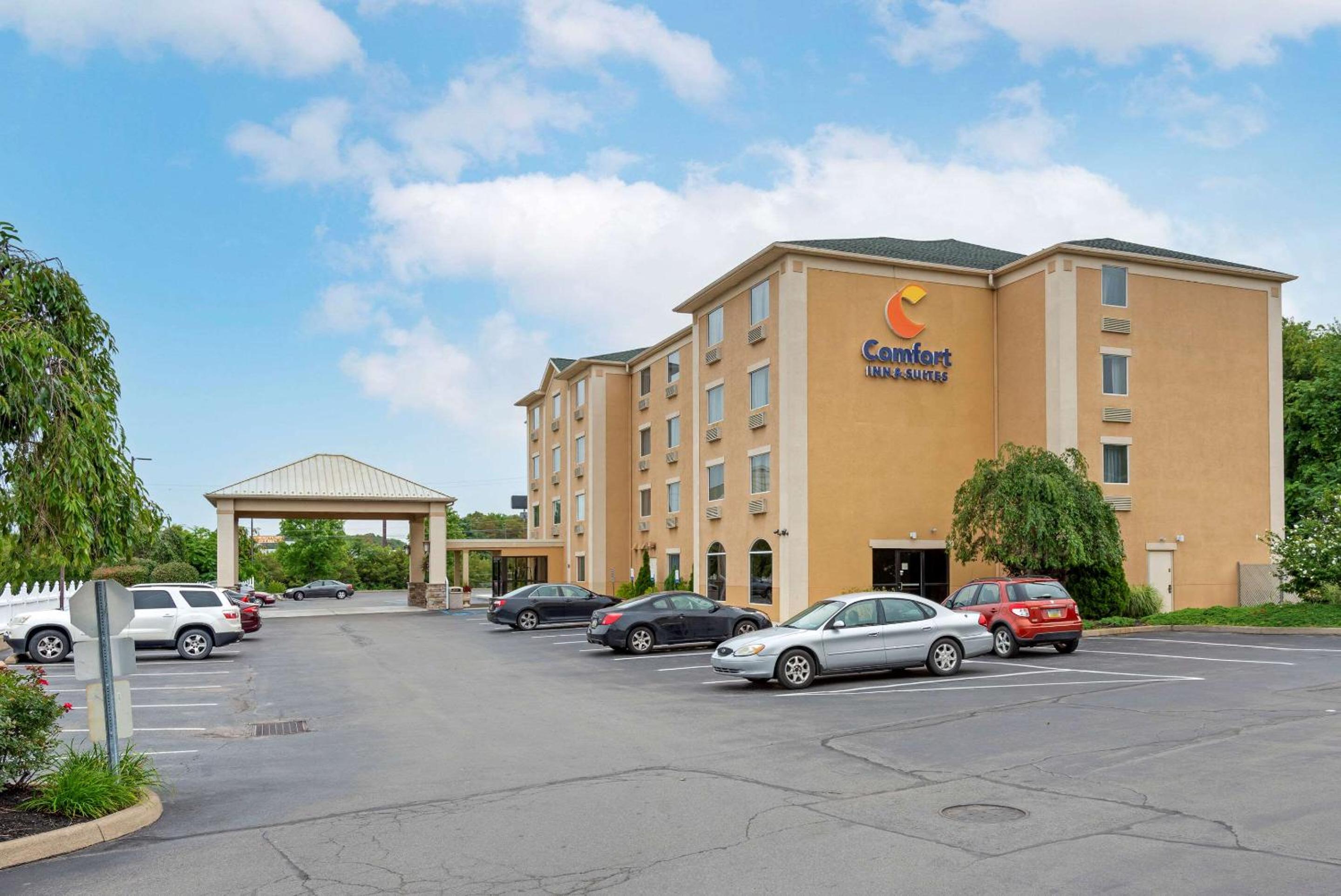 Wilkes-Barre Vacations - Comfort Inn  Suites Wilkes Barre - Arena - Property Image 10