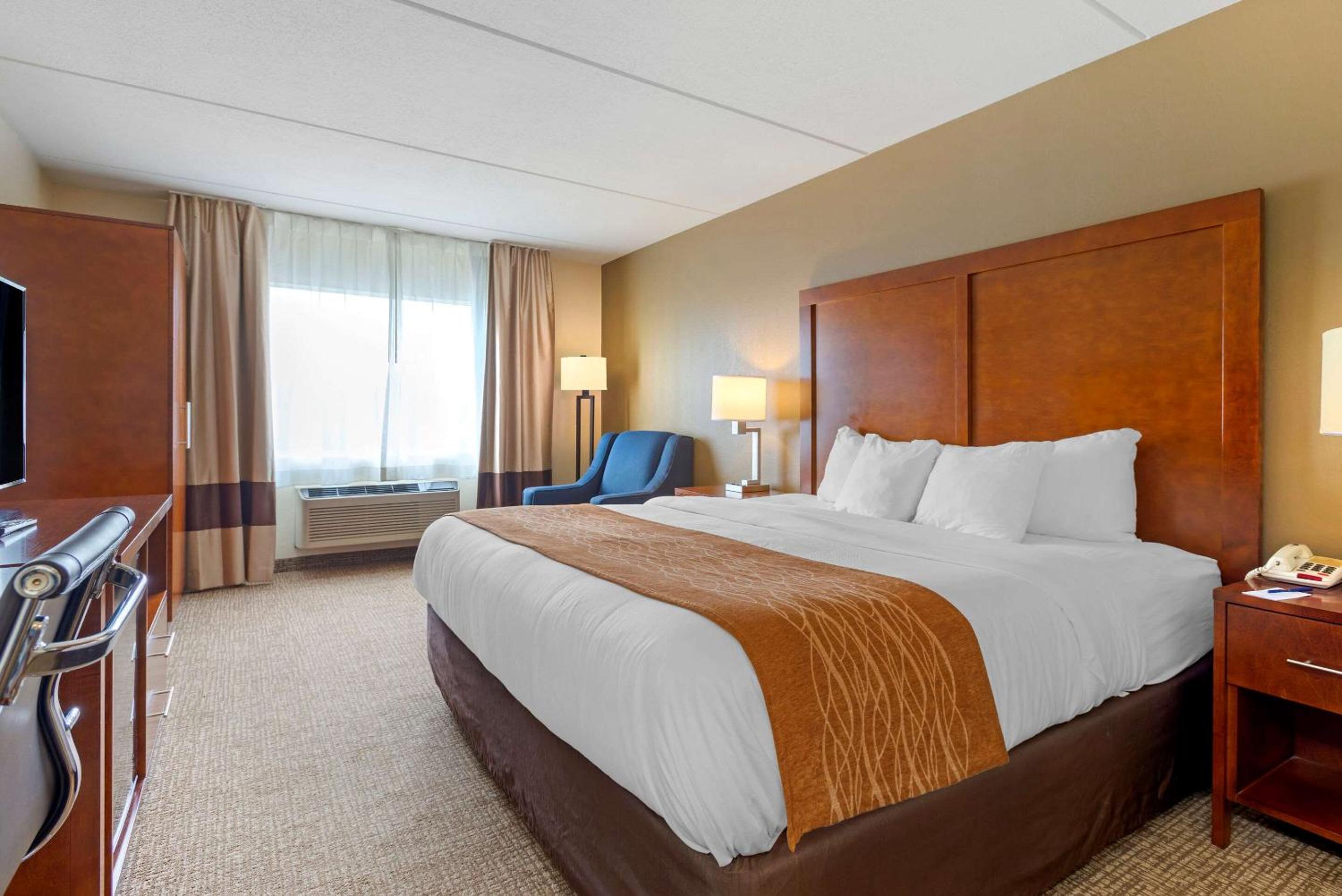 Wilkes-Barre Vacations - Comfort Inn  Suites Wilkes Barre - Arena - Property Image 26