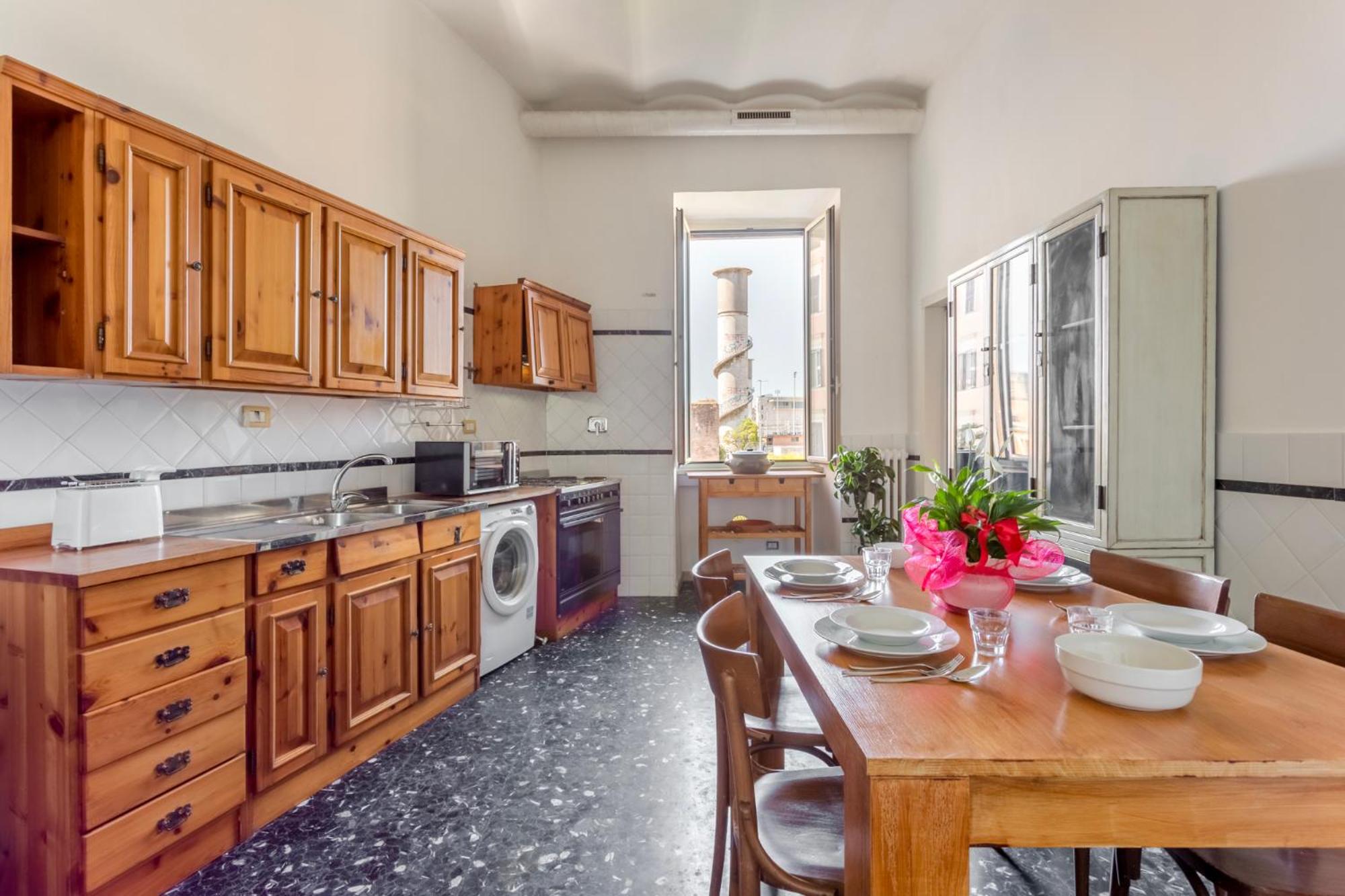 AmoRoma Home