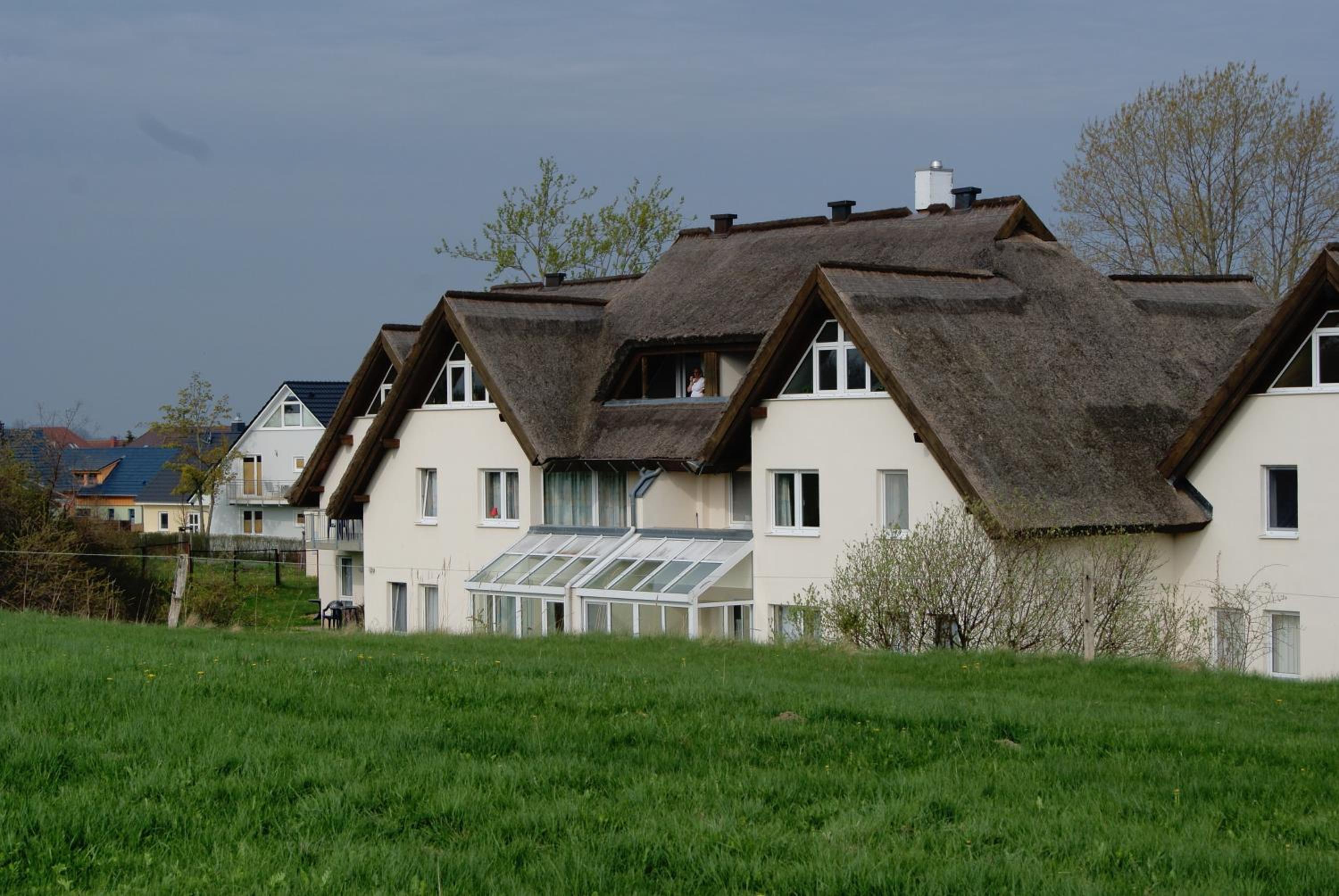 Fewo 18 im Strandhaus Lobbe mit Balkon