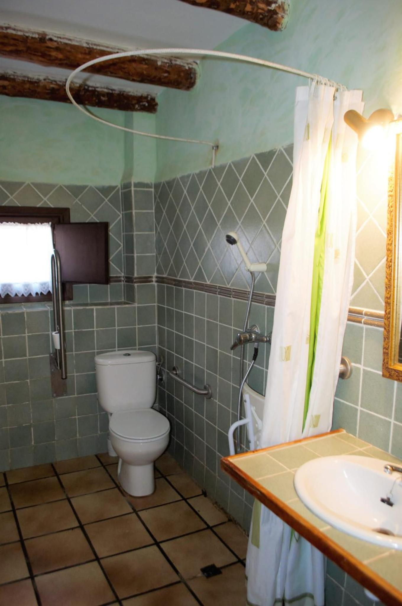 Photo 12