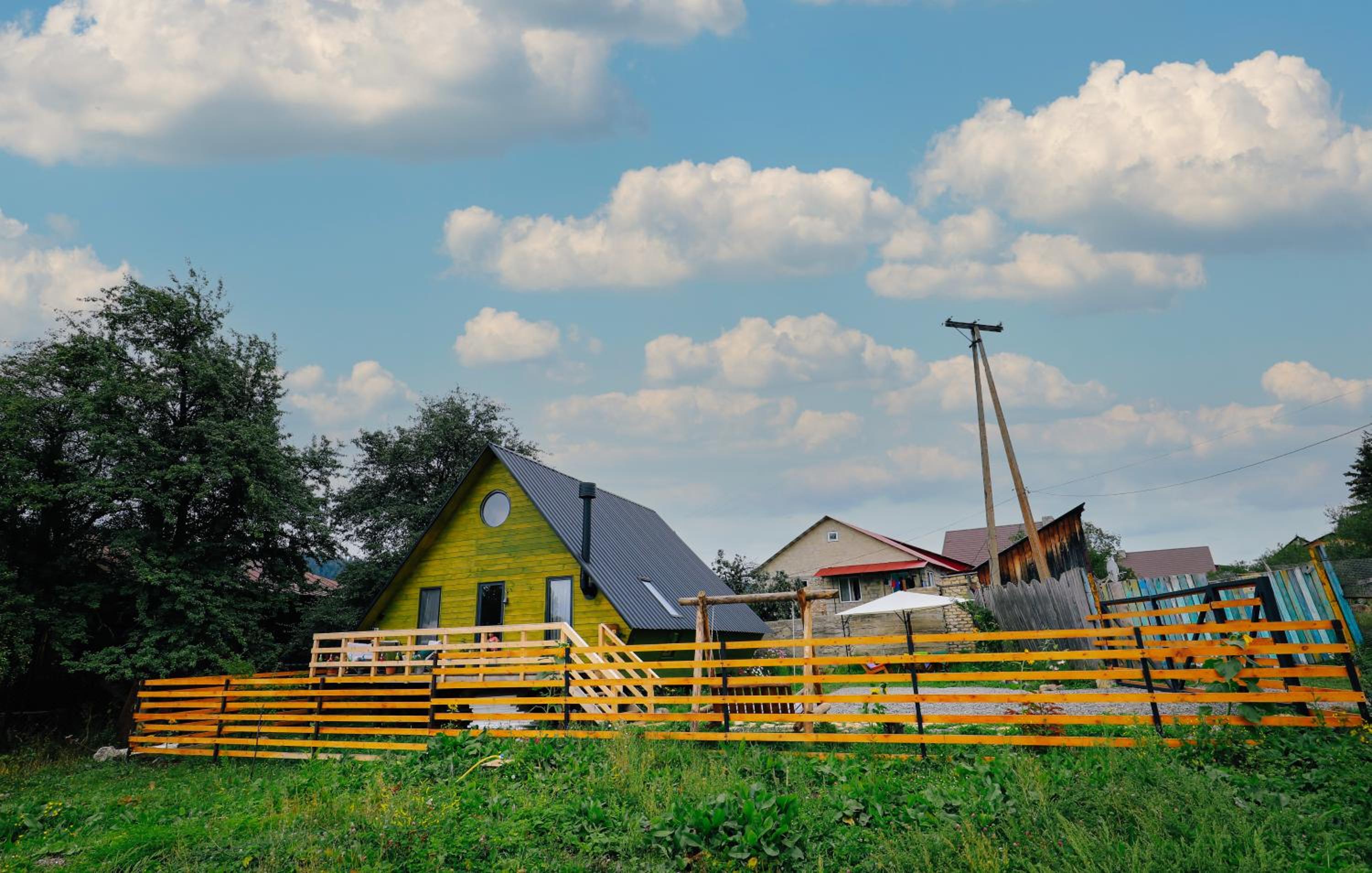 Wooden cottage "green house" in Bakuriani view 4