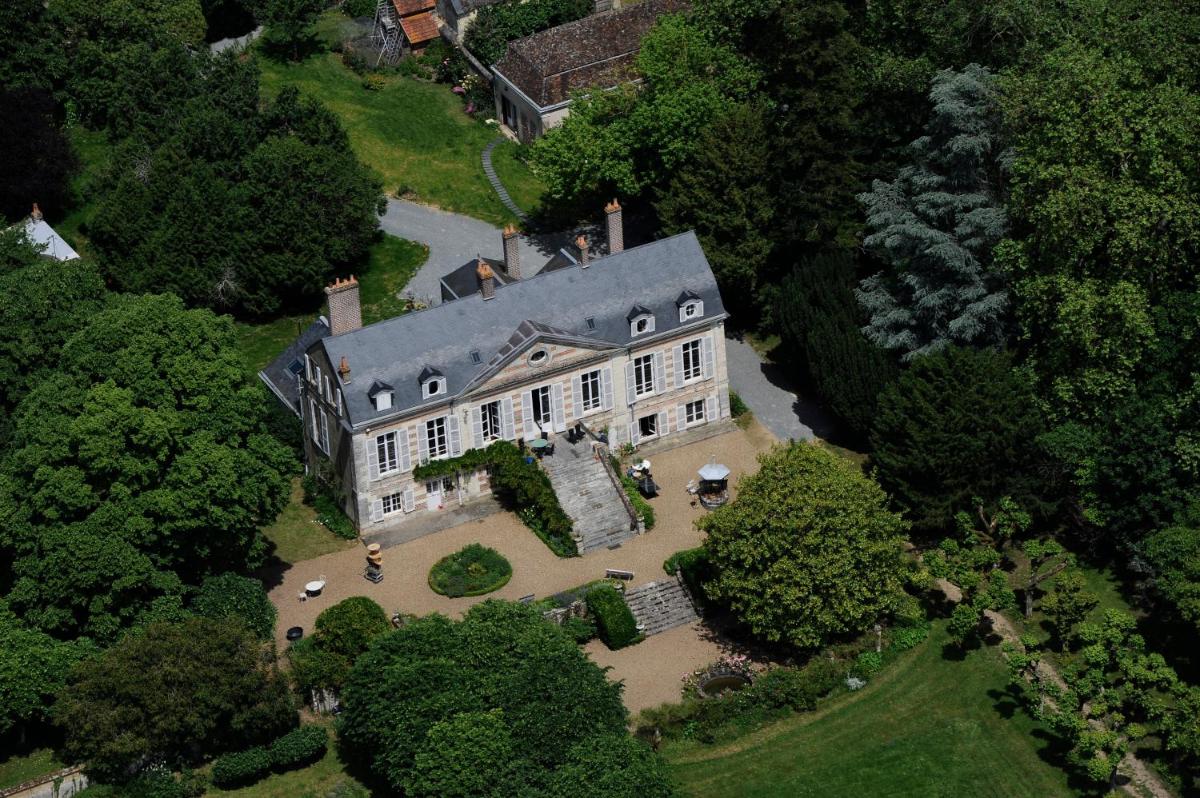 Chateau La Gavolerie view 2