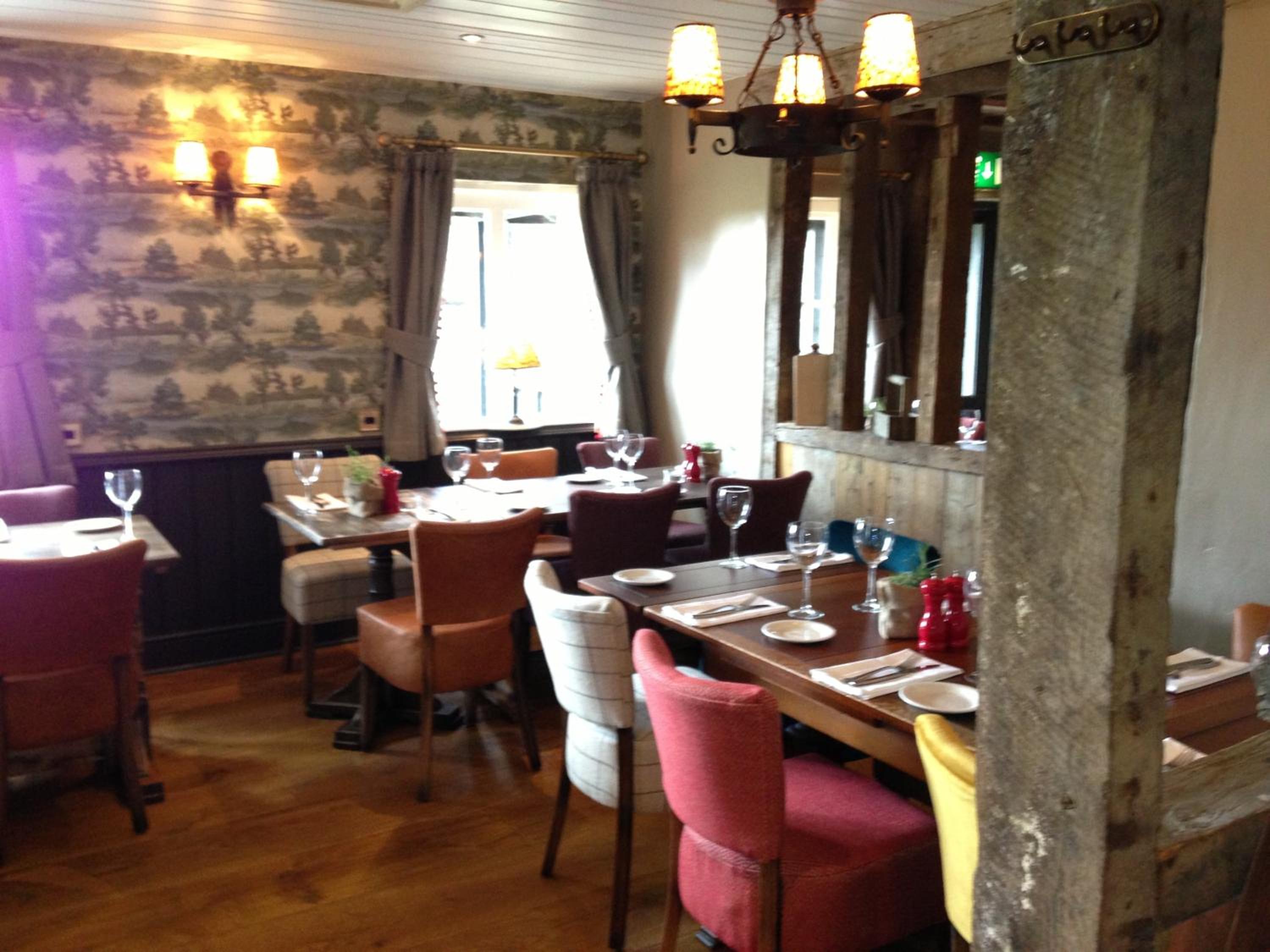 The Crown Pub, Dining & Rooms