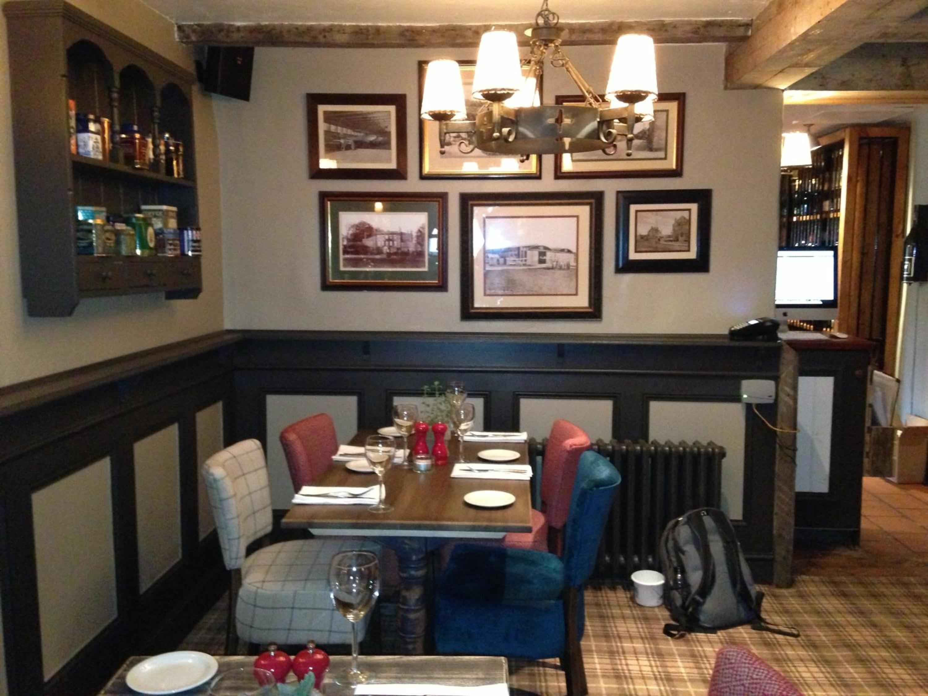 The Crown Pub, Dining & Rooms