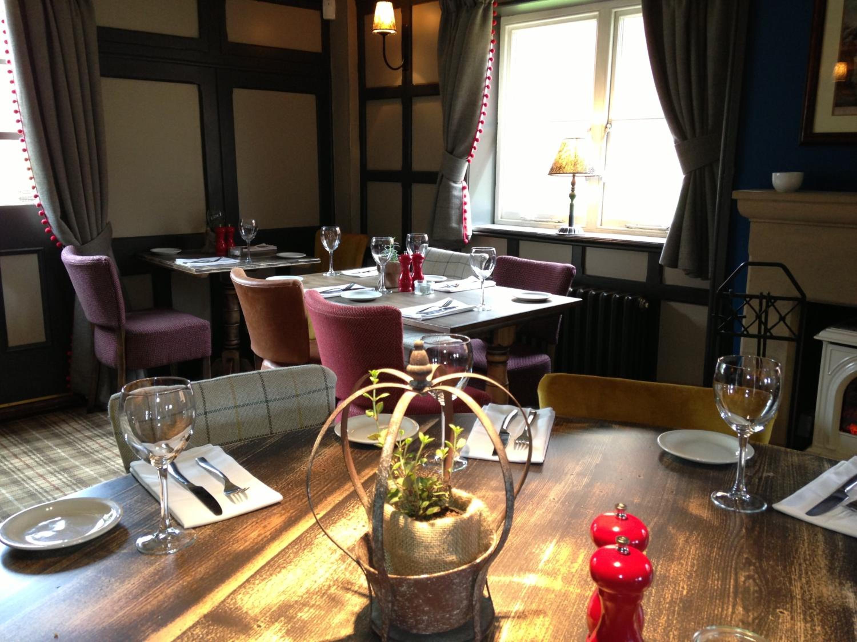 The Crown Pub, Dining & Rooms