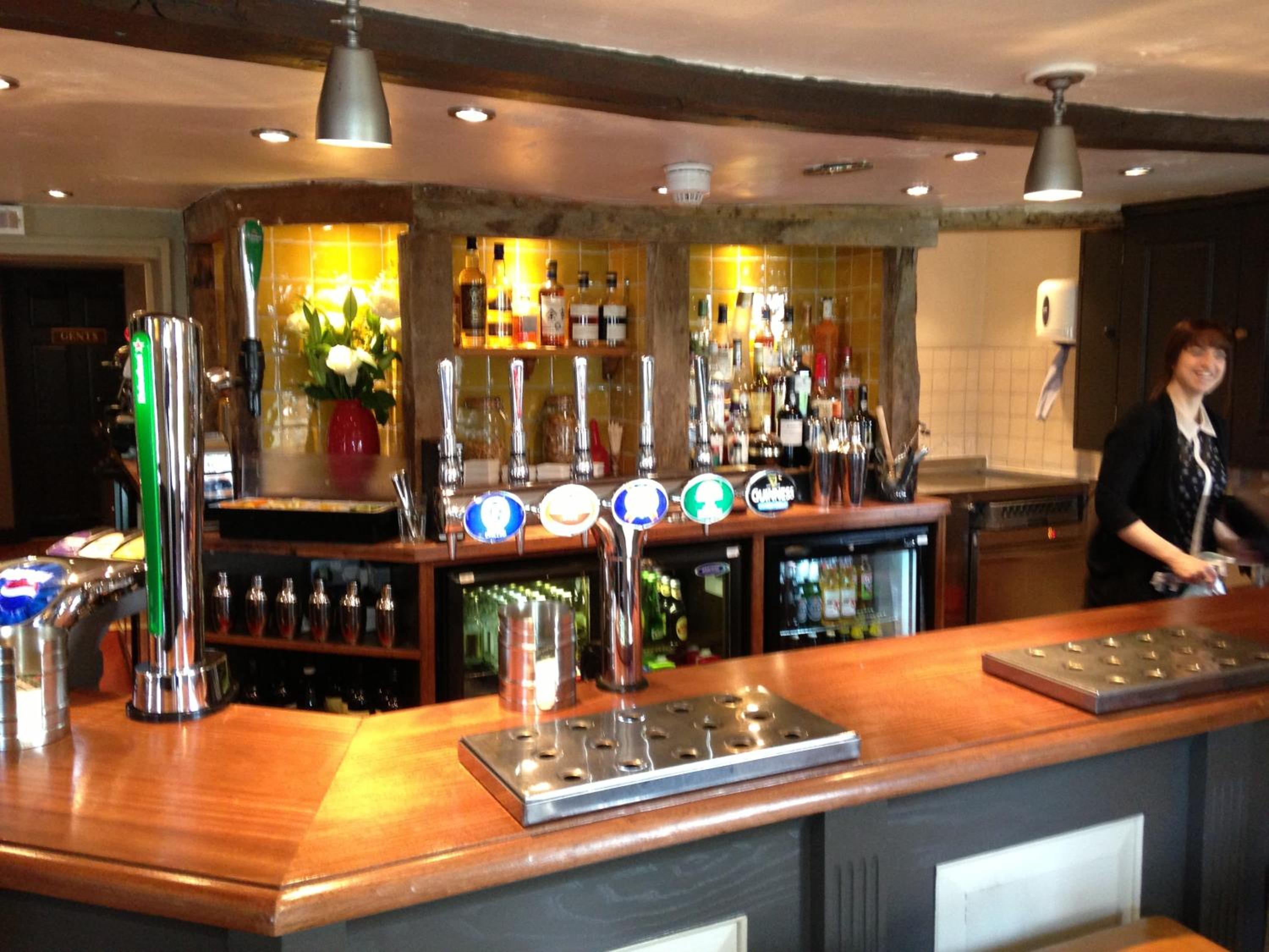 The Crown Pub, Dining & Rooms