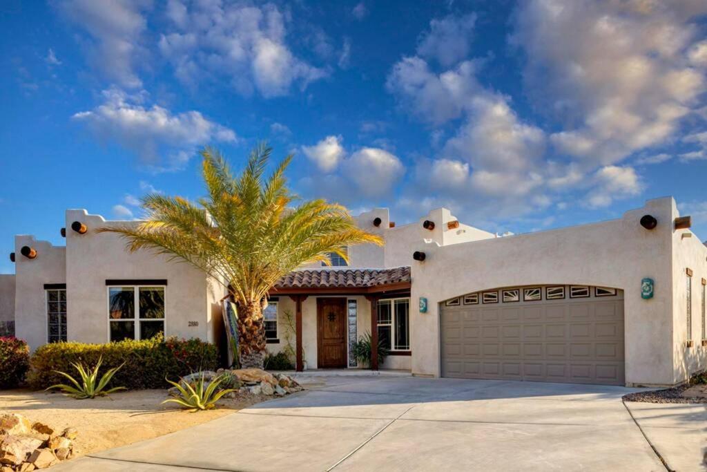 A Beautiful Desert Escape with Everything You Need view 4
