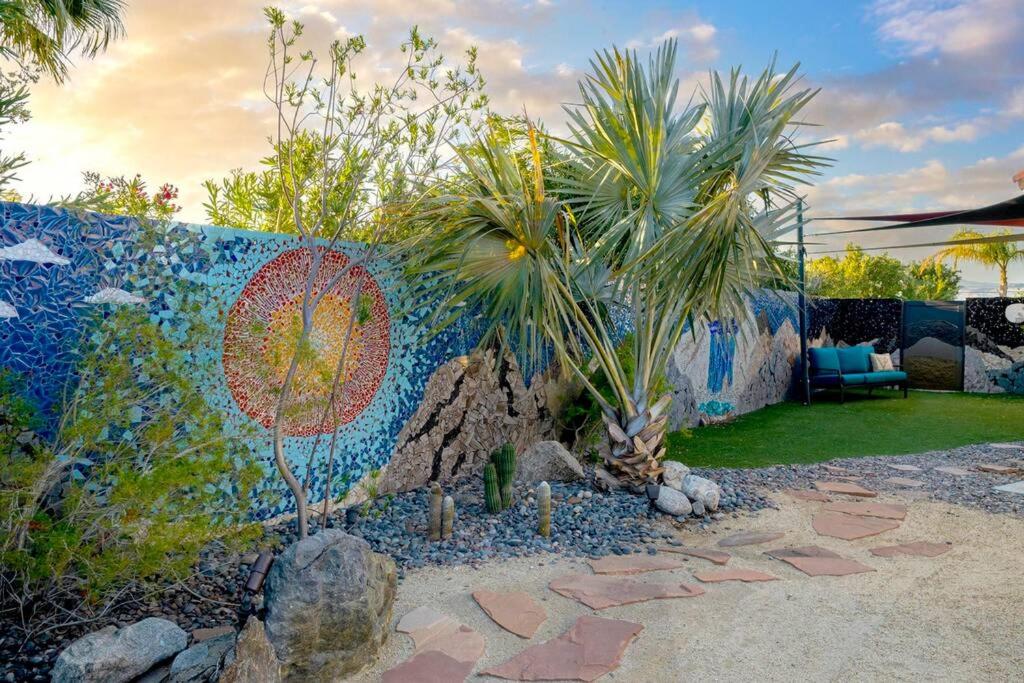 A Beautiful Desert Escape with Everything You Need view 5