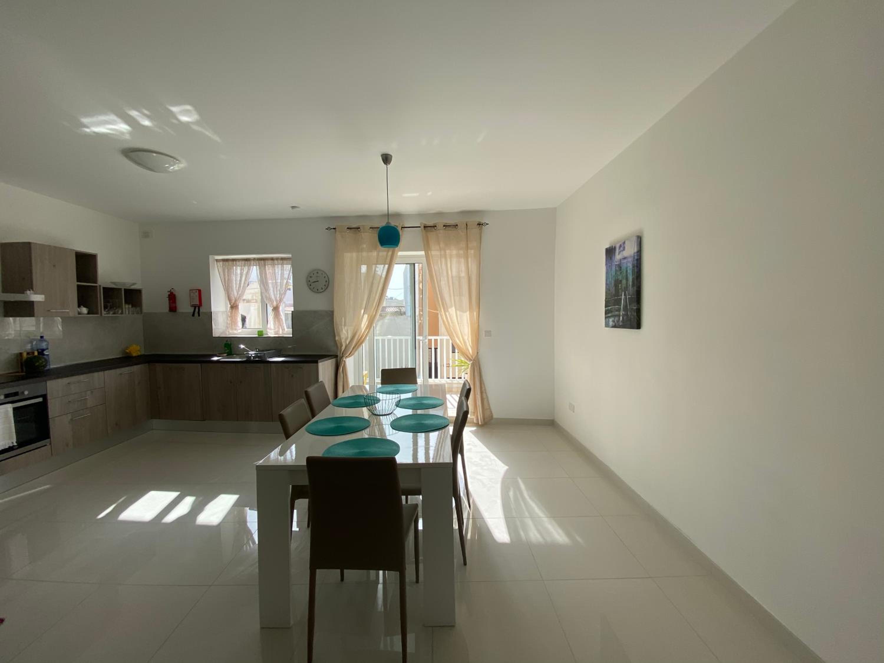 Sunshine Apartments Mellieha - modern three bedroom apartment - Apt No 2 photo 2