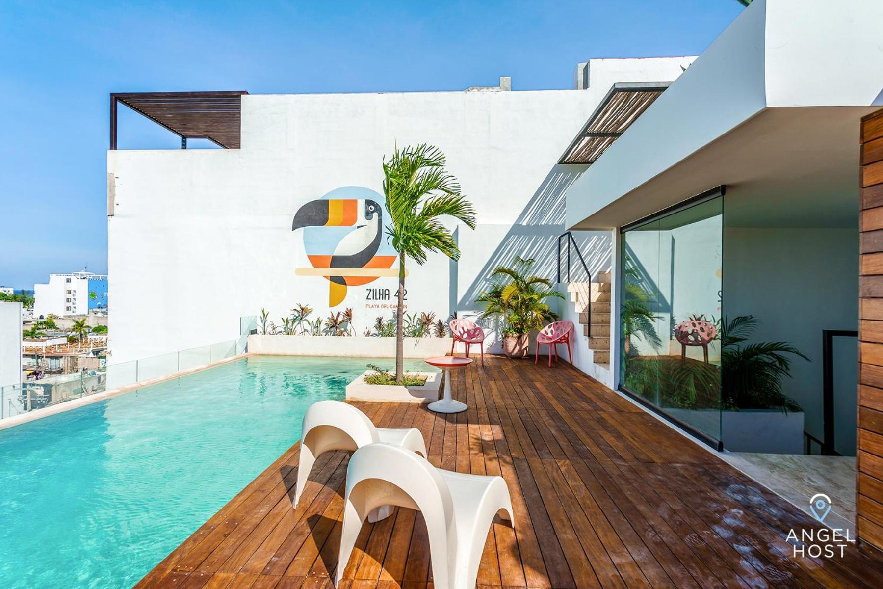 Splash Pool, Rooftop Terrace, Patio, Beach 4 Blks