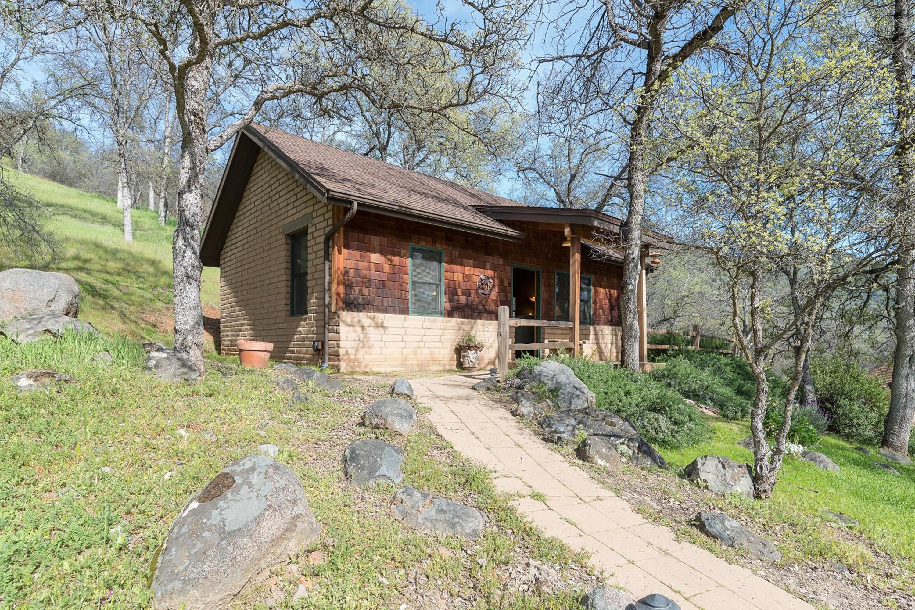 Homestead Cottages