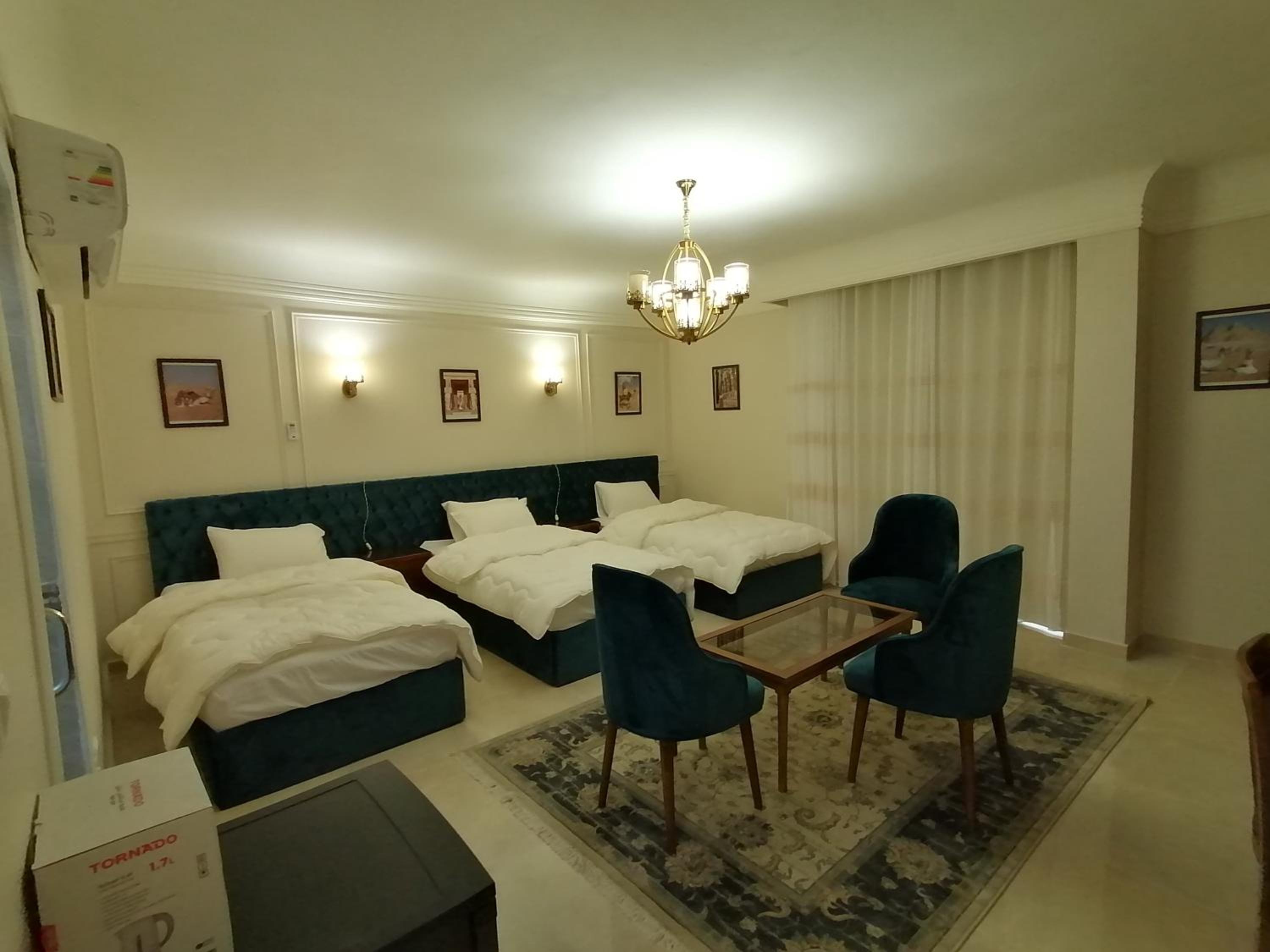 Rihana pyramids hotel
