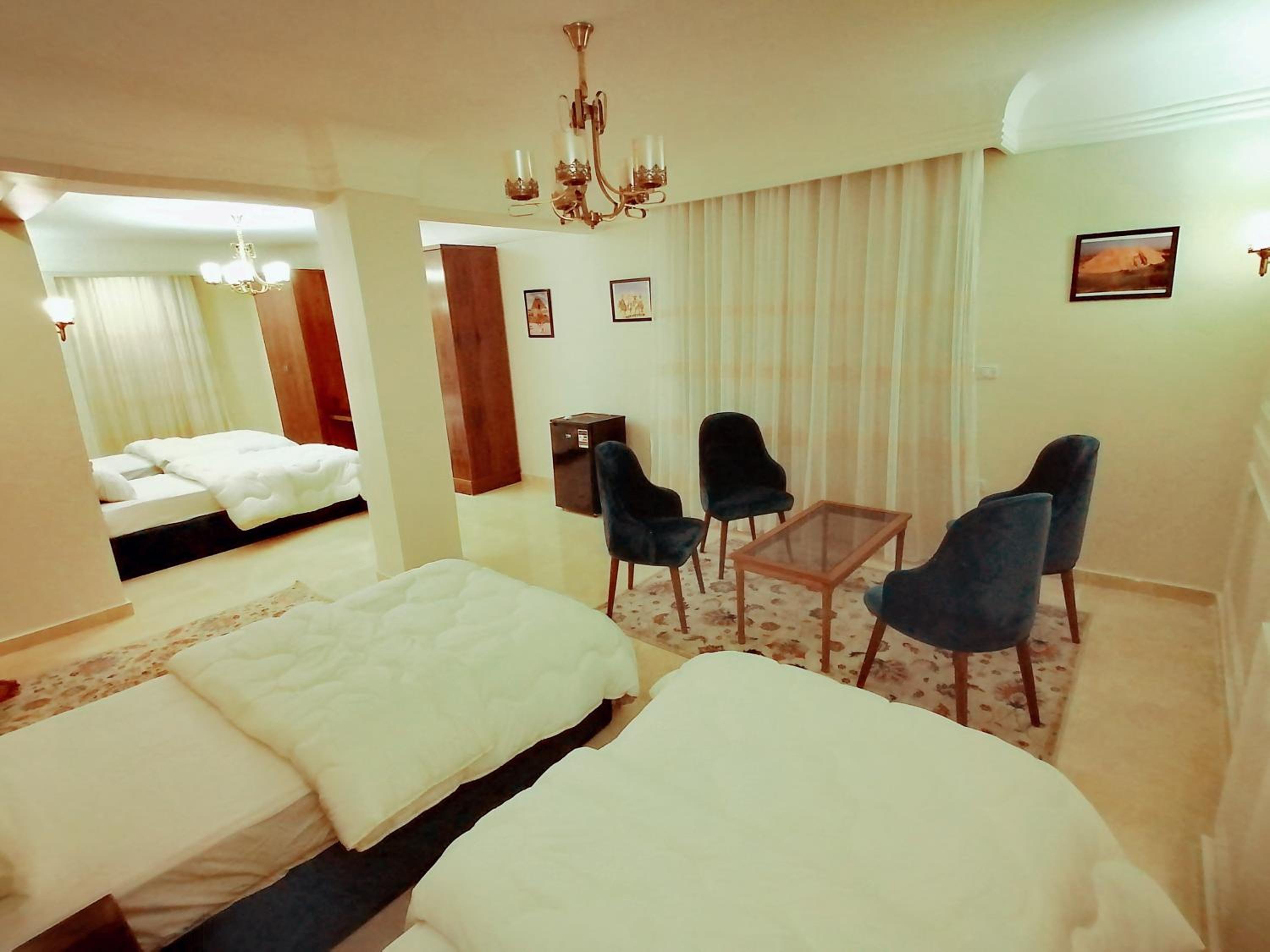 Rihana pyramids hotel