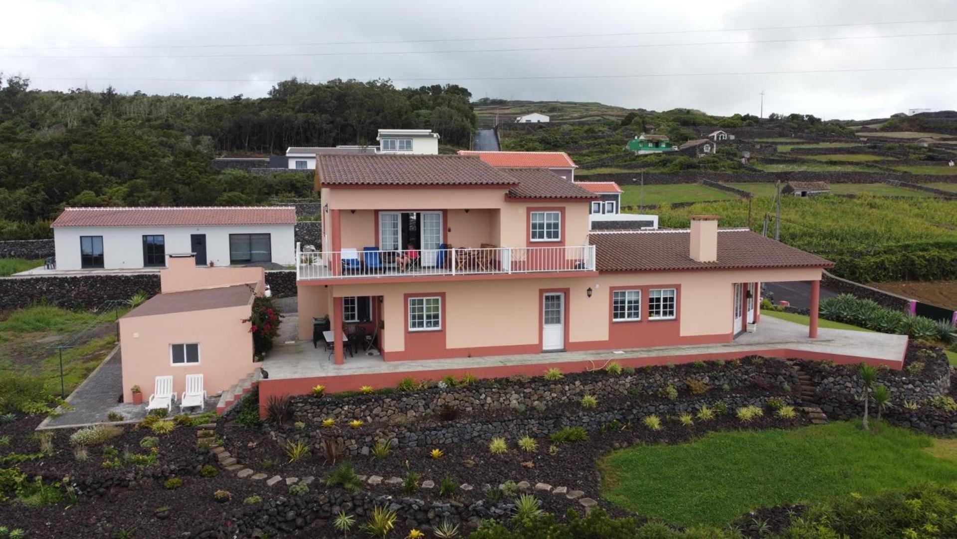 Hotel Apartamento Bela Vista Ilha Terceira - Image 1