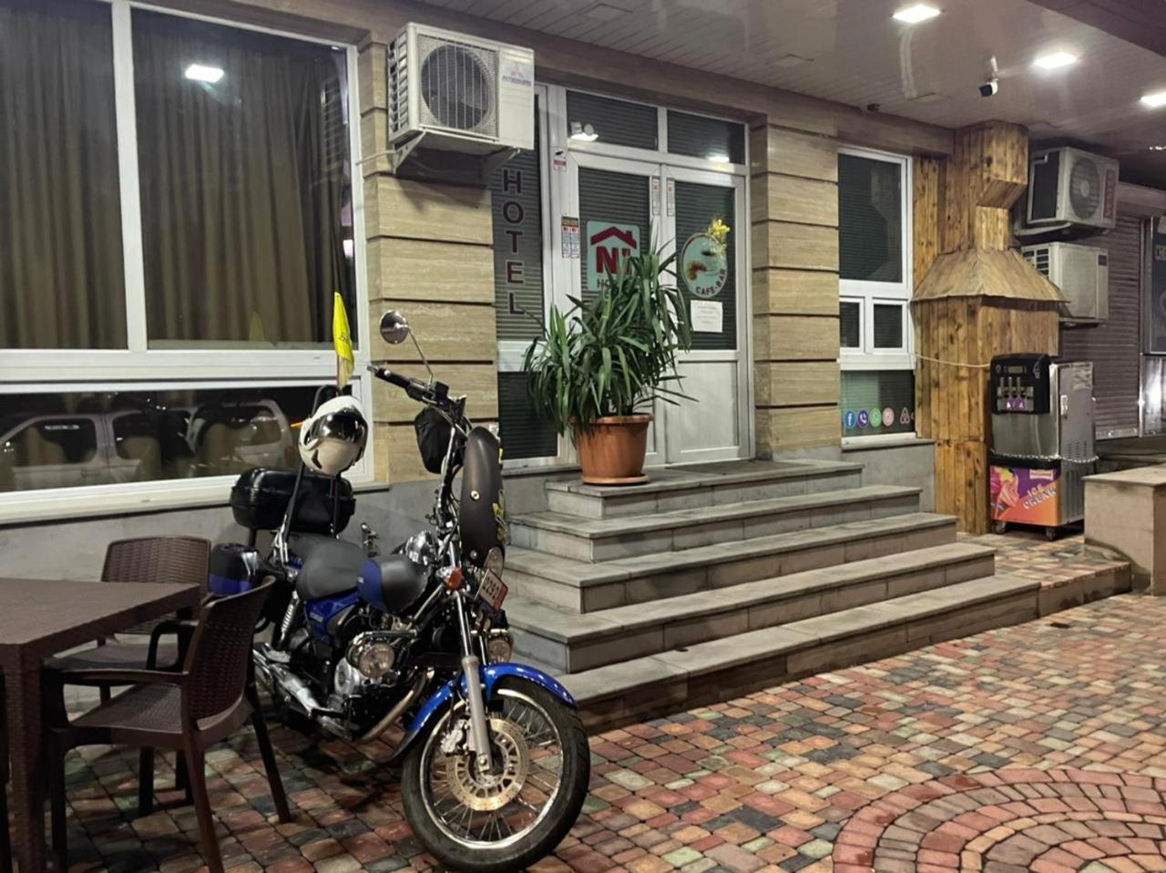 HOTEL N1