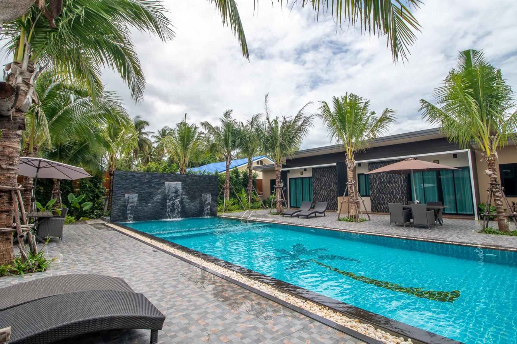 Coco Pina view 2