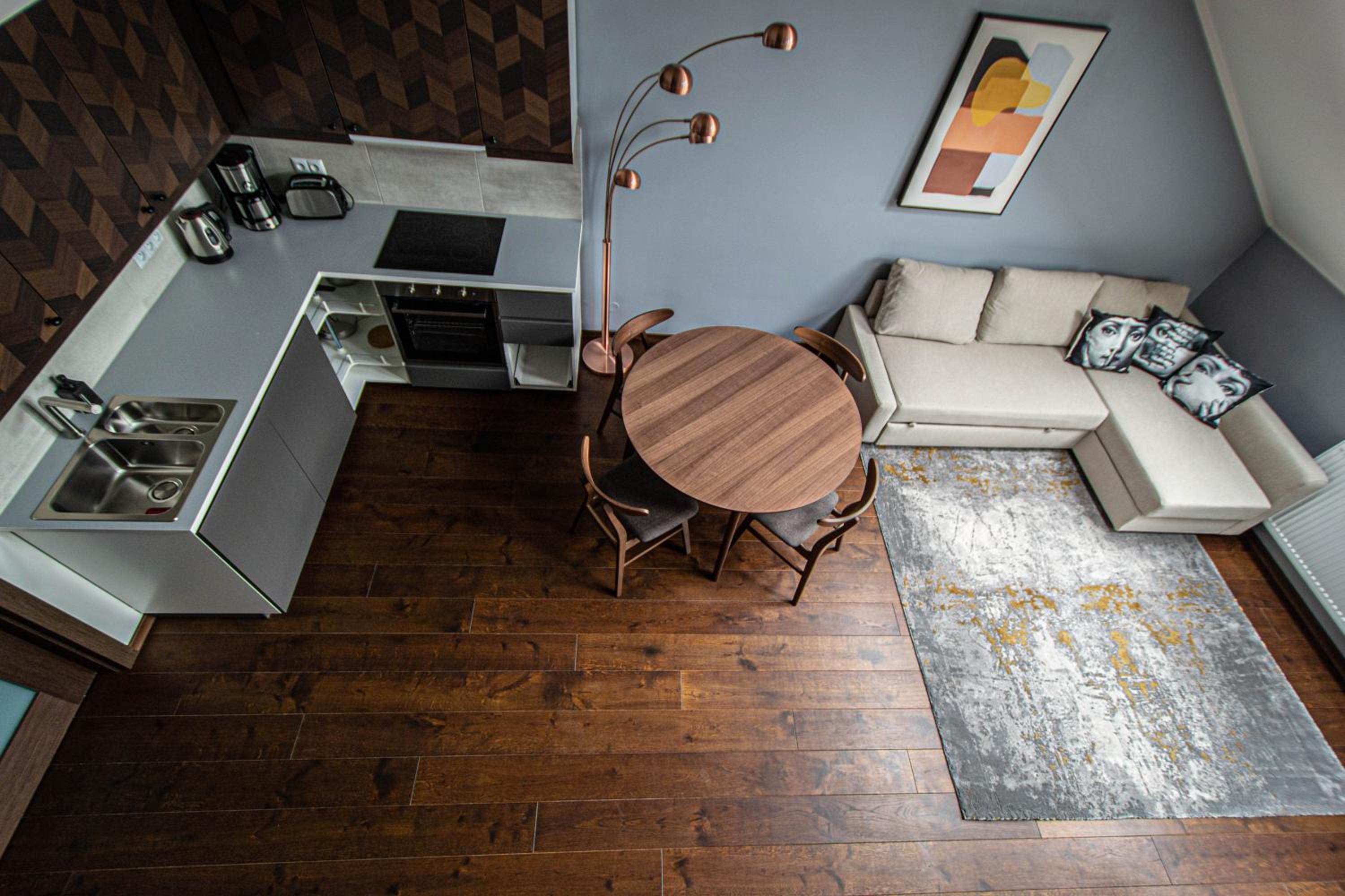 Quite Loft with Balcony and 3 Air Conditioners