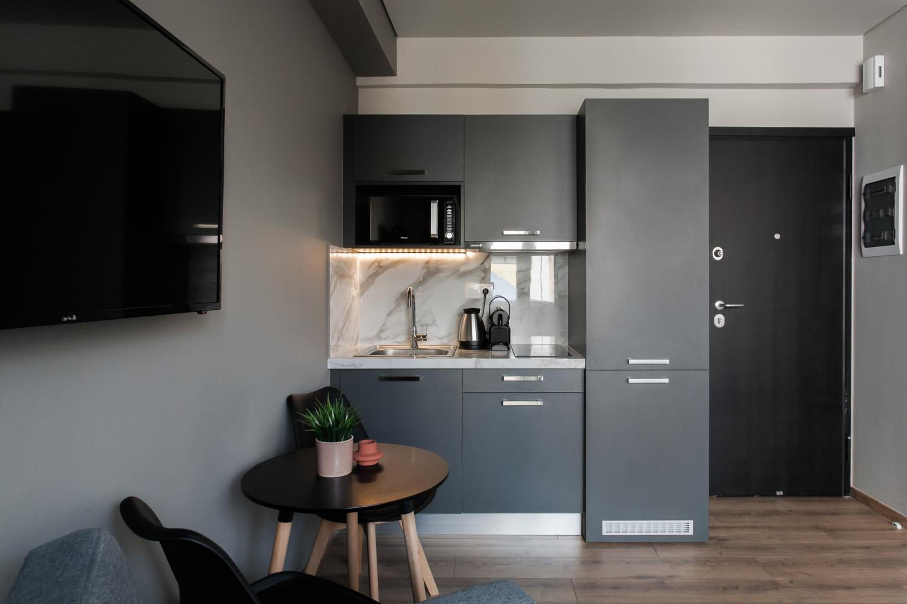 WYZ Athens Apartments by UPSTREET