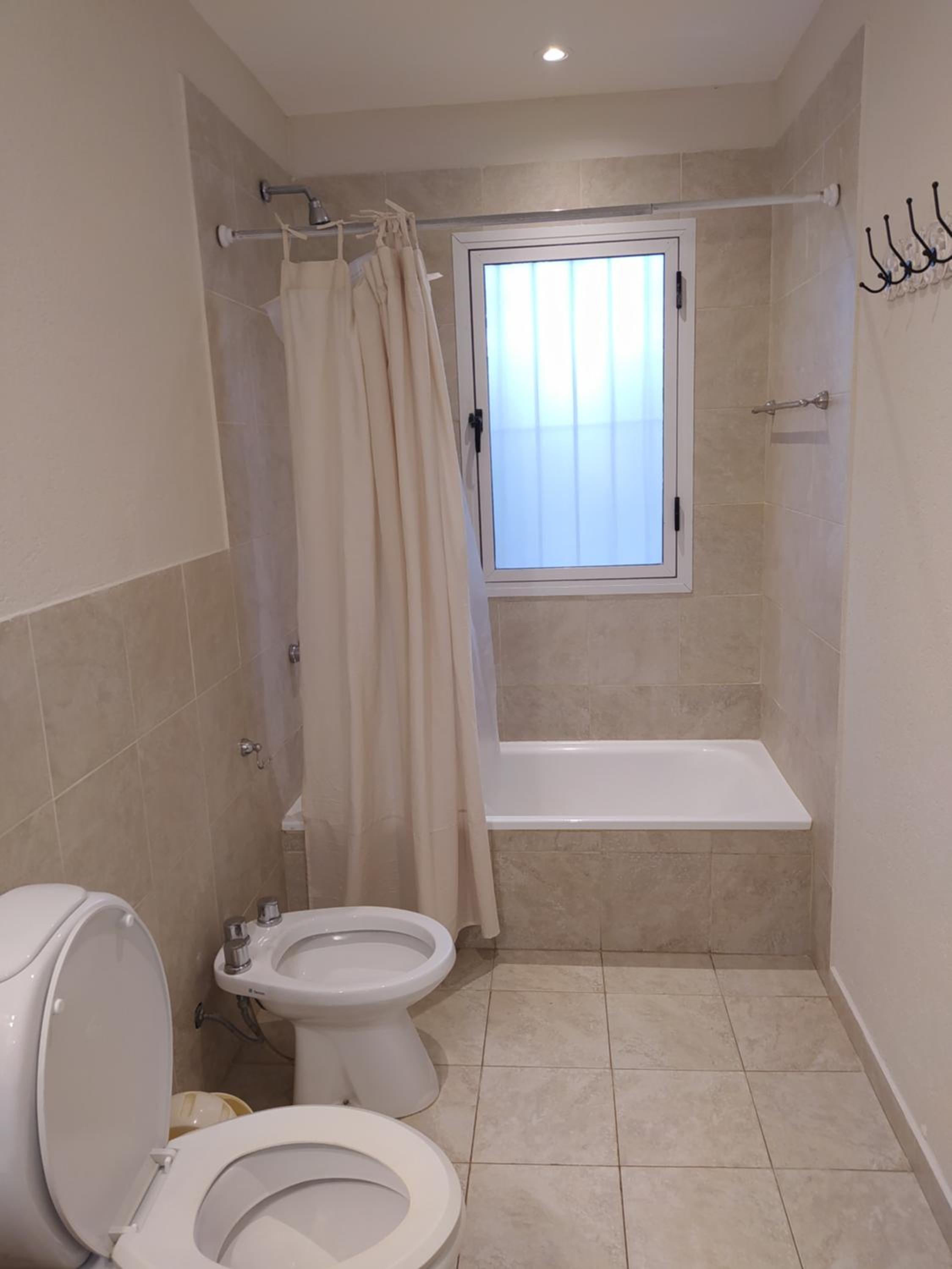 Pinamar Norte Casa Aquiles 8 pax