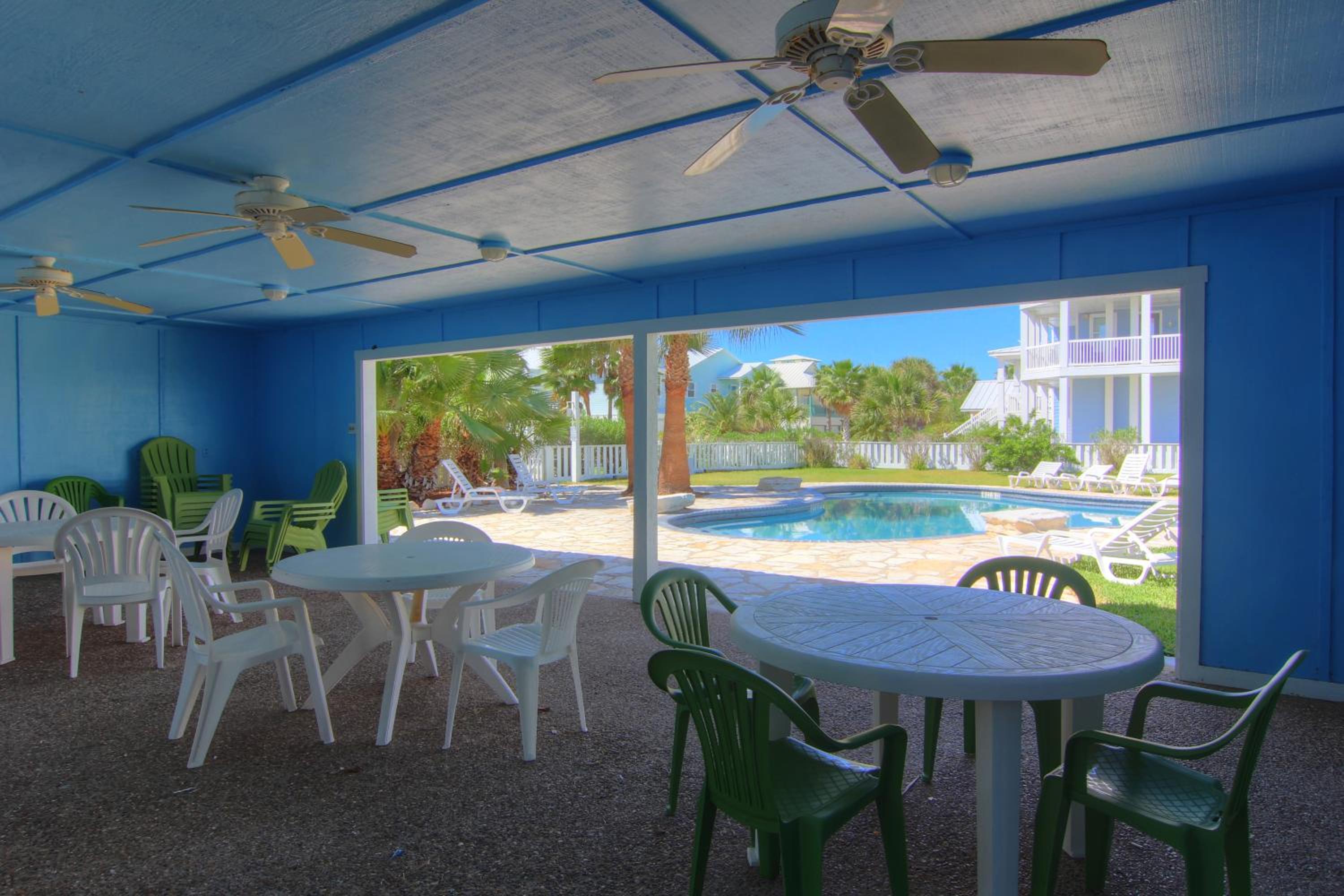 Coral Cabana MR141