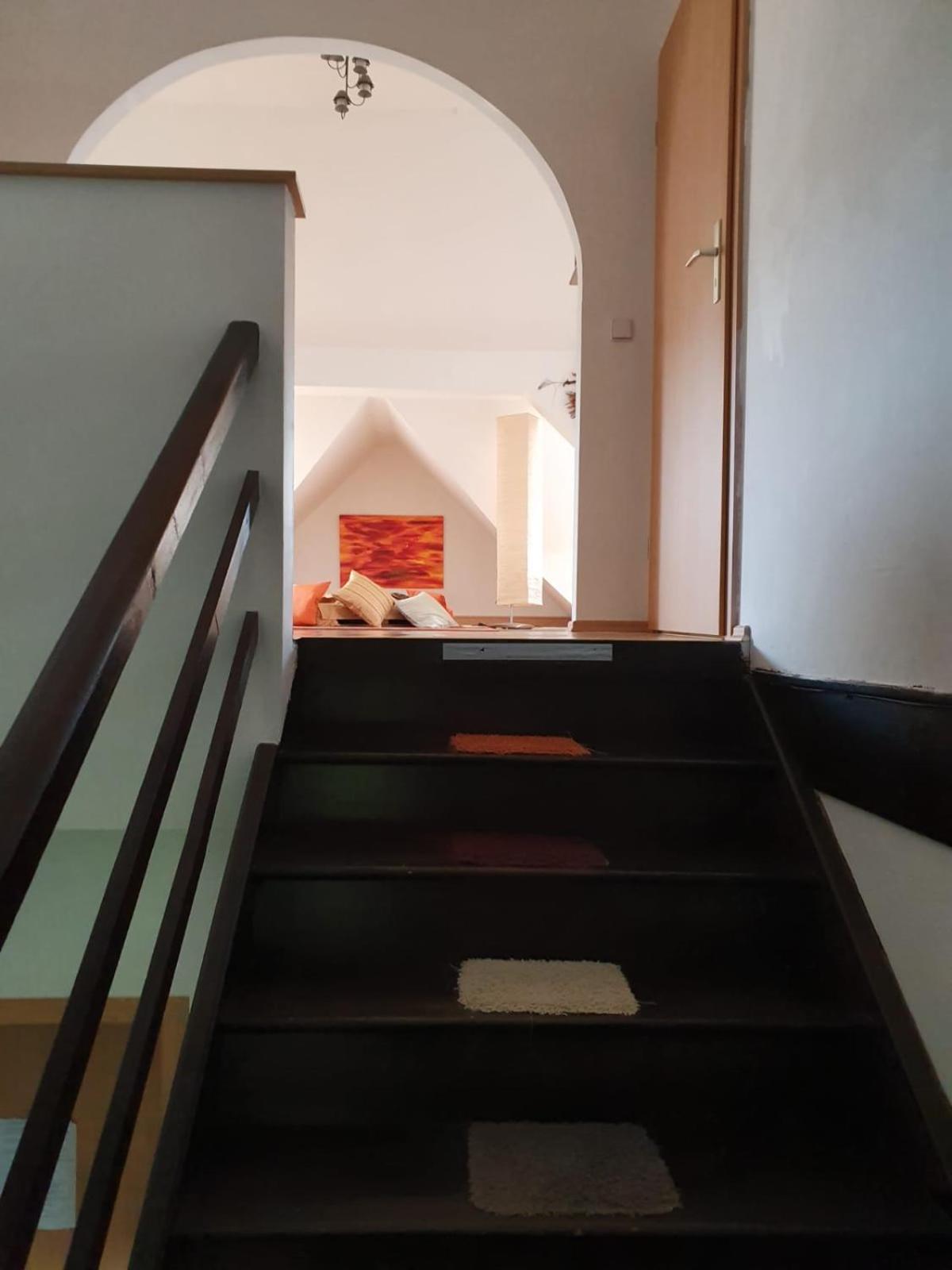 Attic Oelsnitz am Hegebach mit Netflix und Parkplatz Self Check-in - Property Image 18