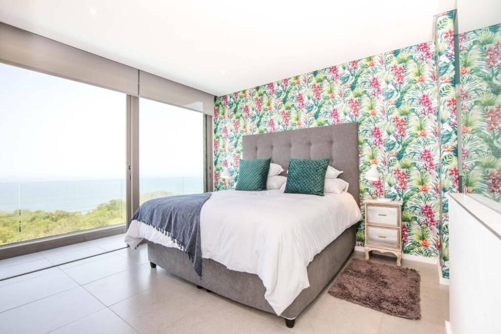 Ocean Dune Luxury Apartment 411, Umhlanga, photo 2 of 37