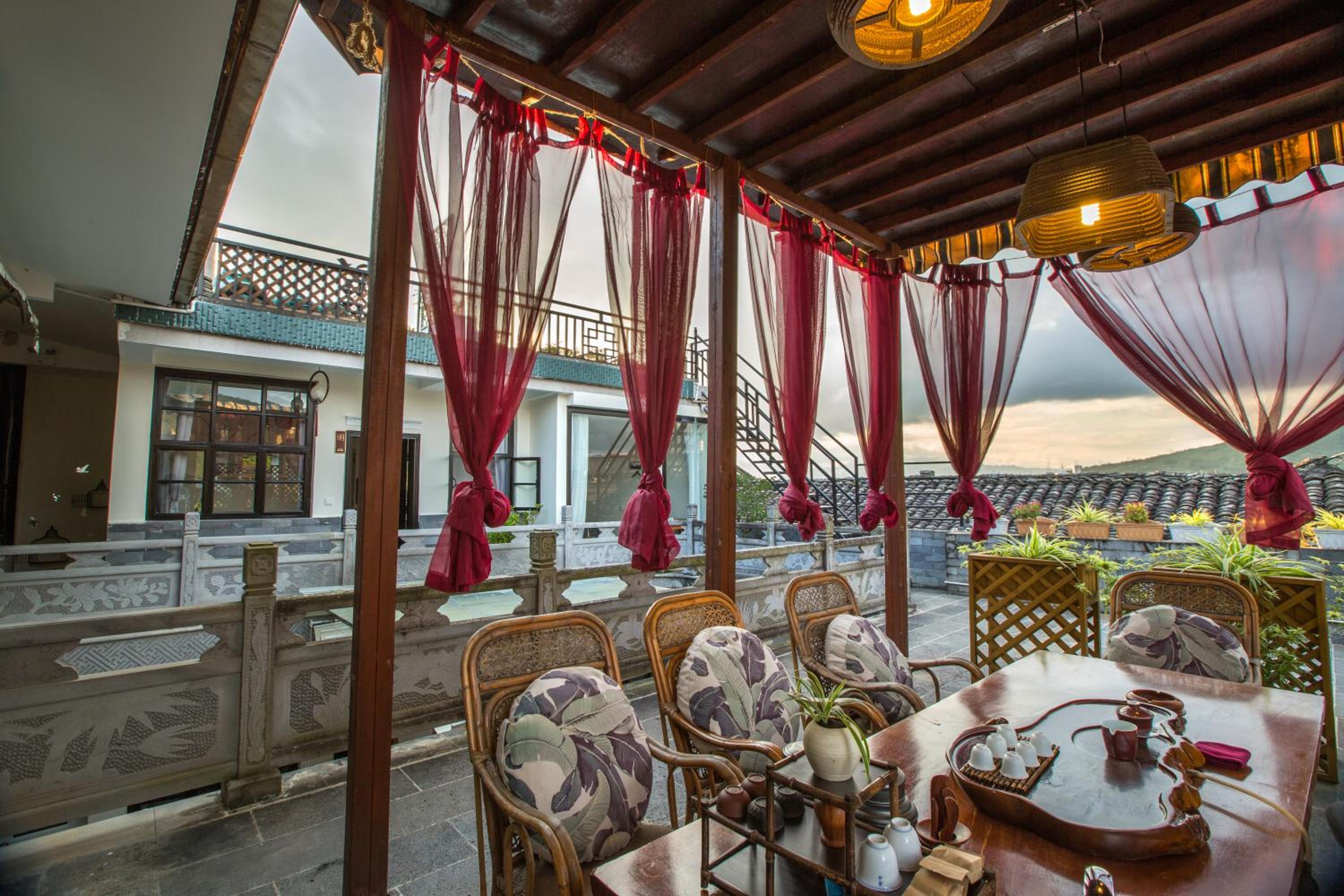 Tengchong Shanyue Inn