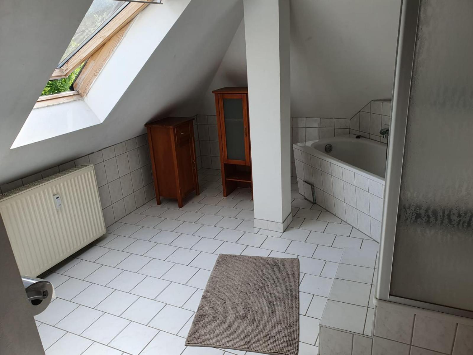Attic Oelsnitz am Hegebach mit Netflix und Parkplatz Self Check-in - Property Image 3