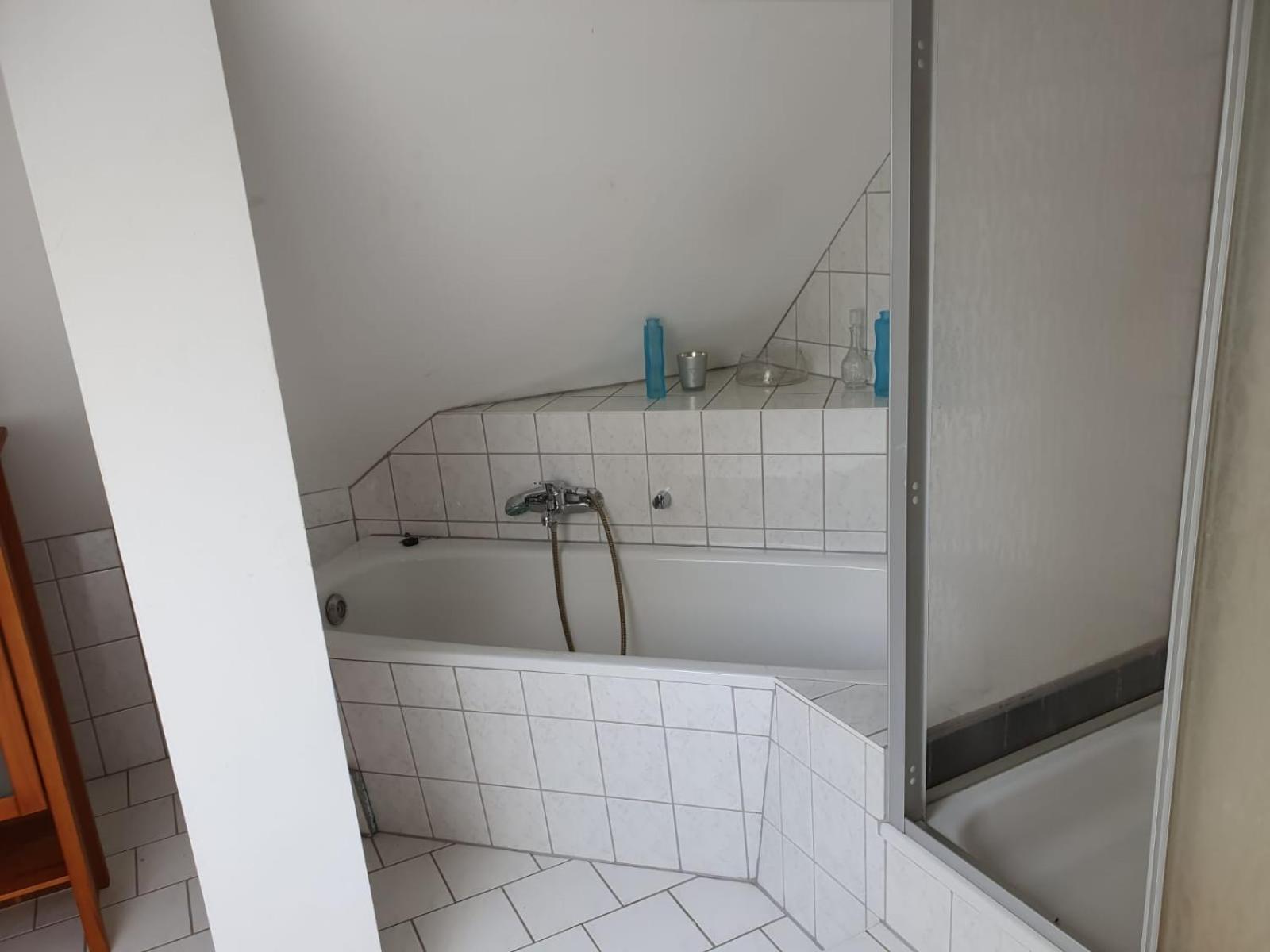 Attic Oelsnitz am Hegebach mit Netflix und Parkplatz Self Check-in - Property Image 6