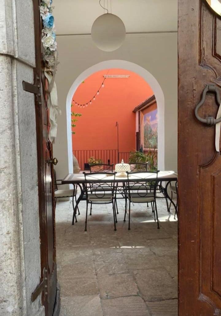 Palazzo Gentilizio de Maffutiis view 5