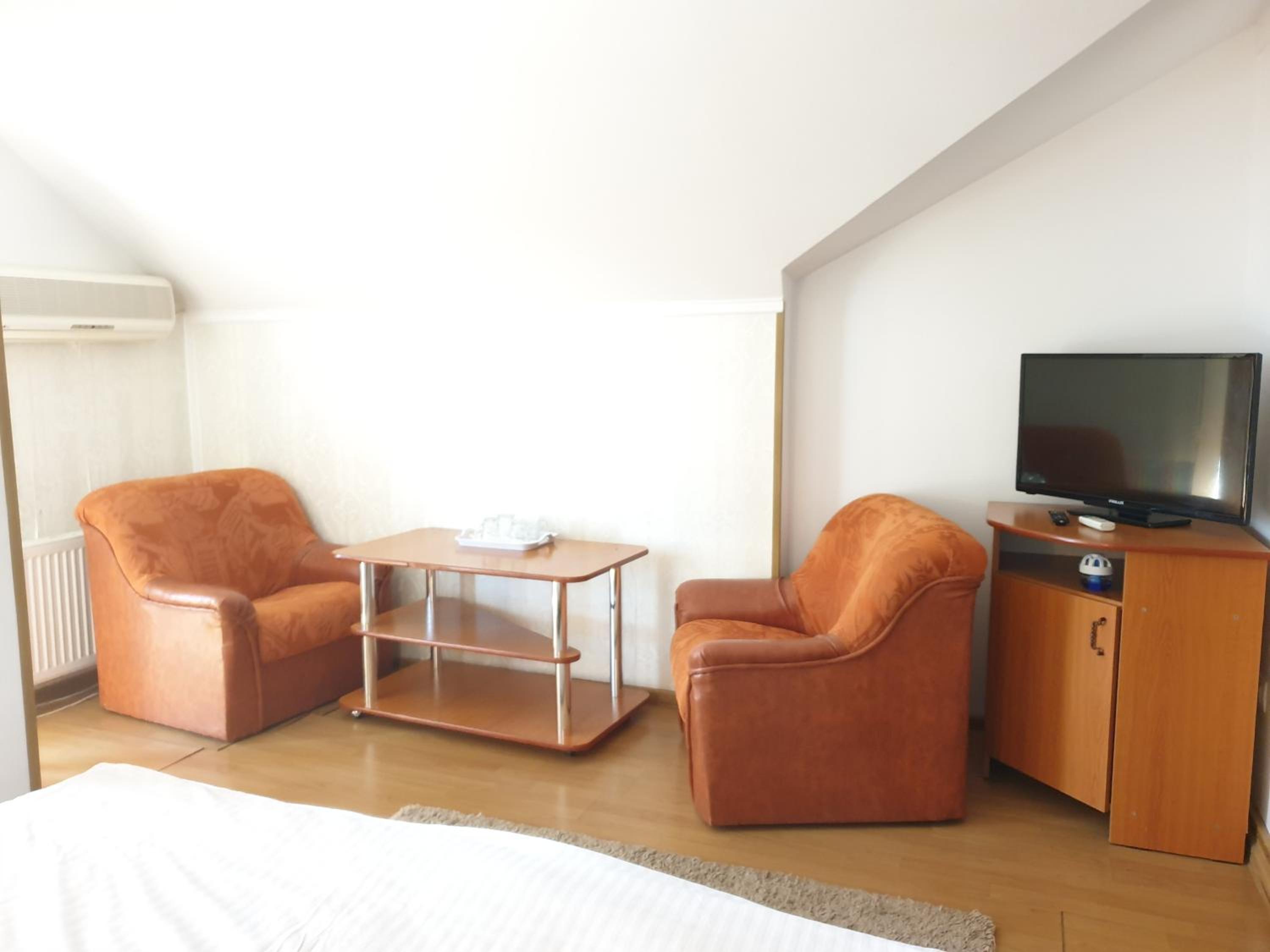 Pensiunea Confort view 2