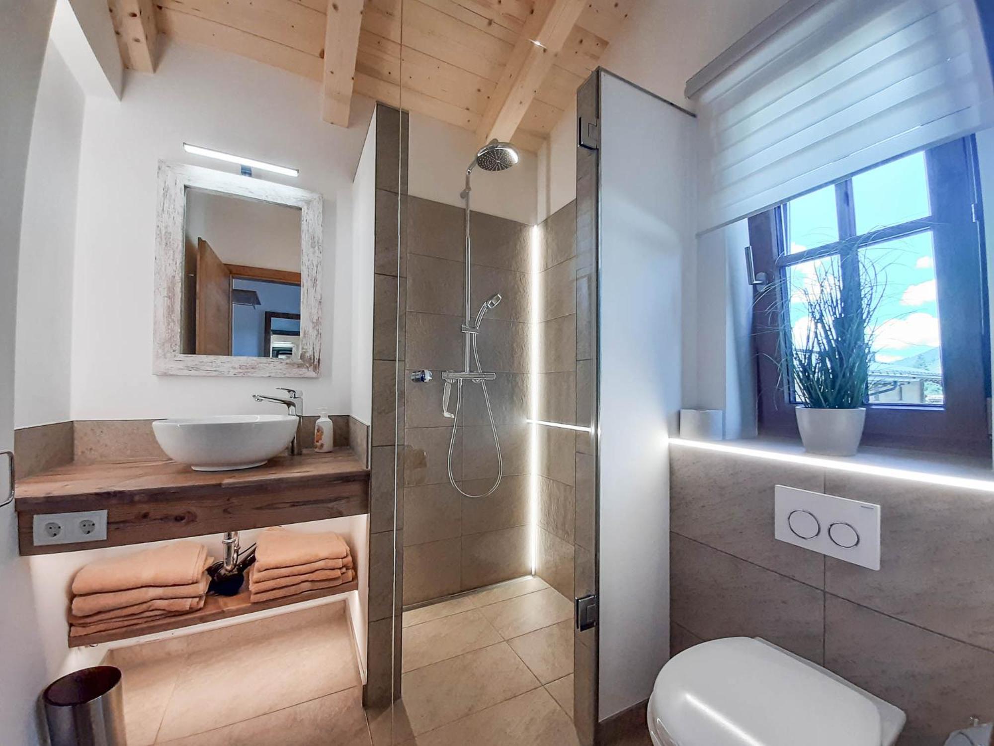 Hochalmbahnen Chalets 10W2, Holunder, nahe Gondel view 3