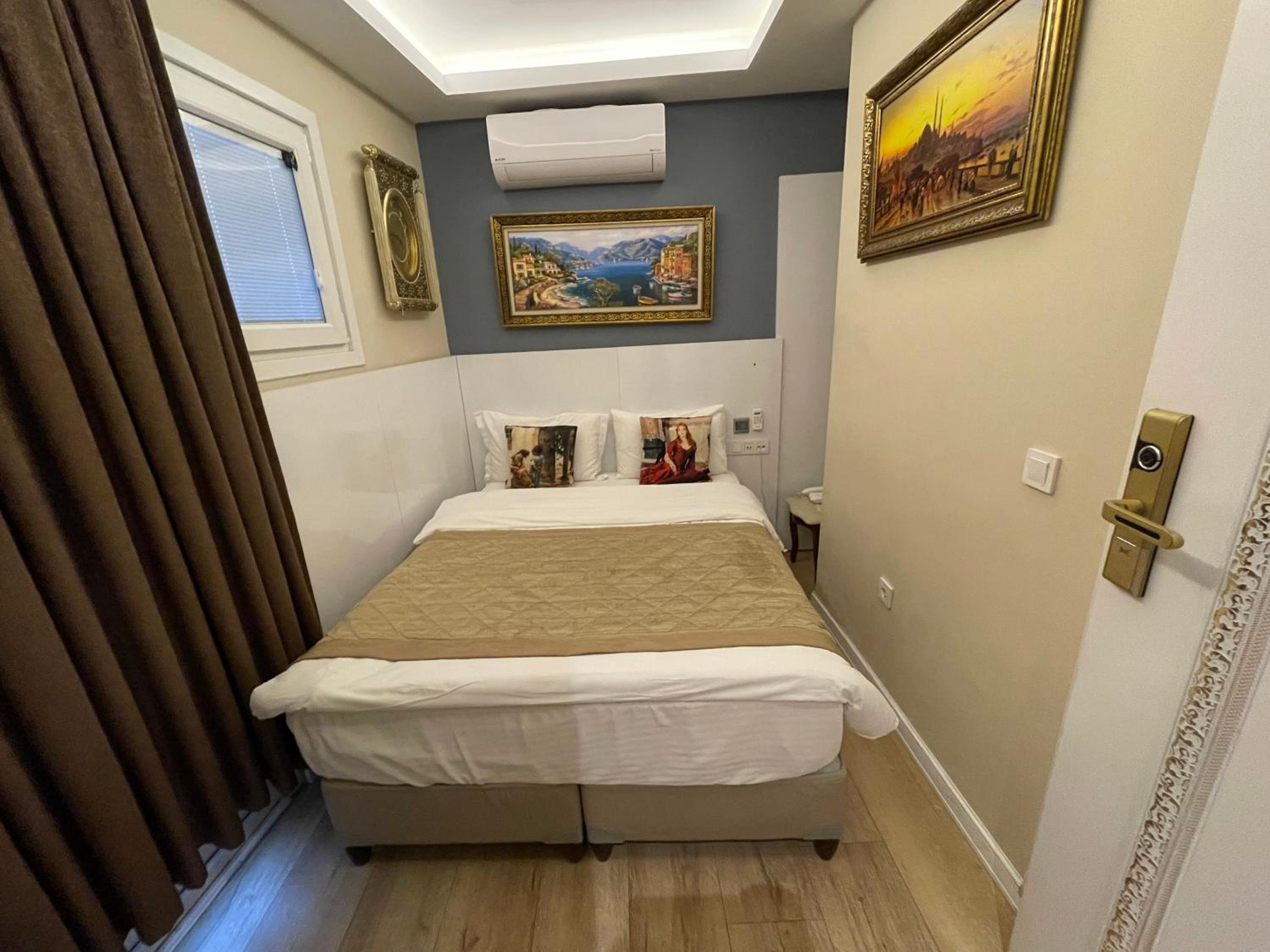 Atlantis Royal Otel - Image 41